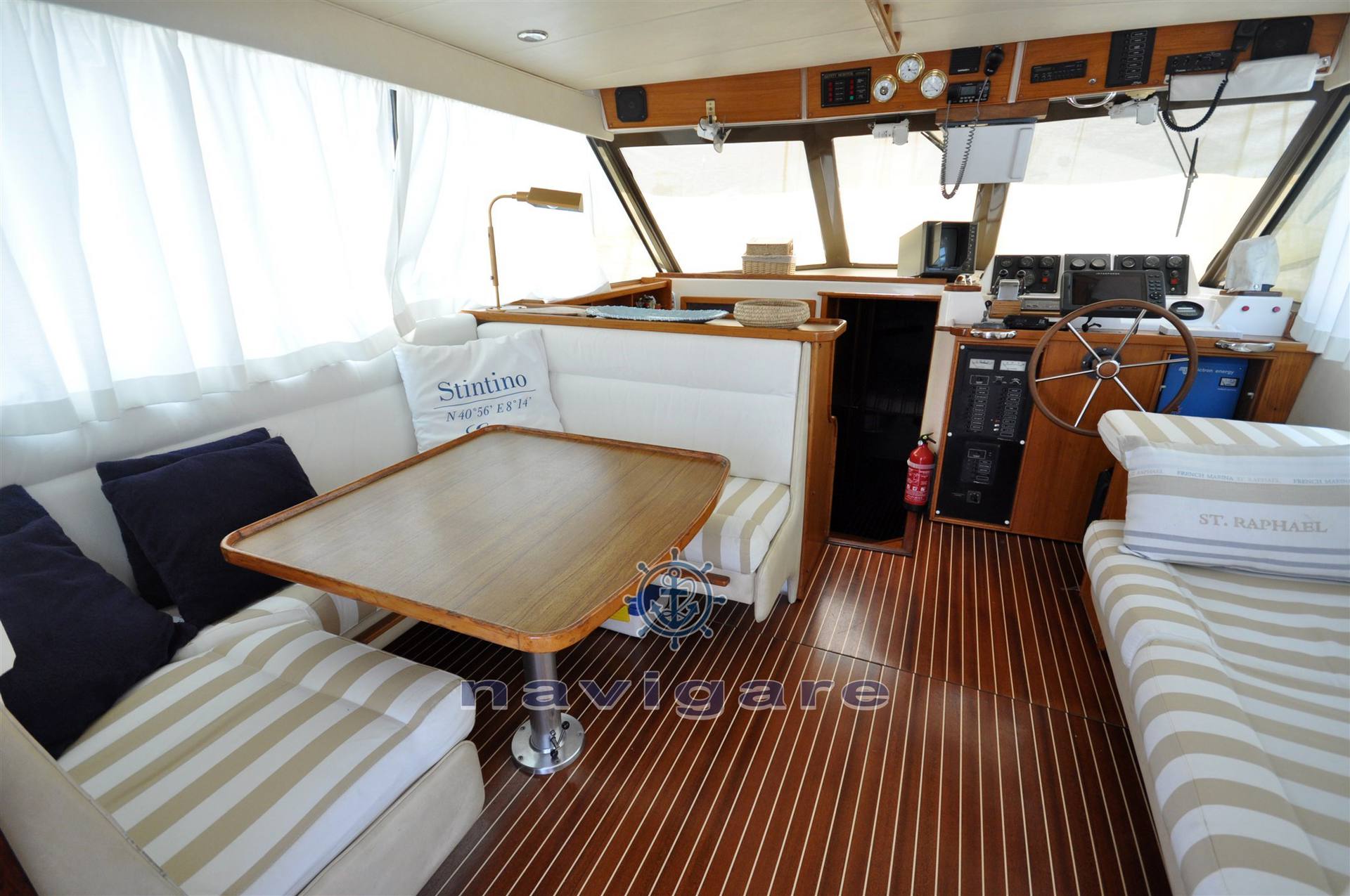 Riviera marine 35 fly Barca a motore usata in vendita