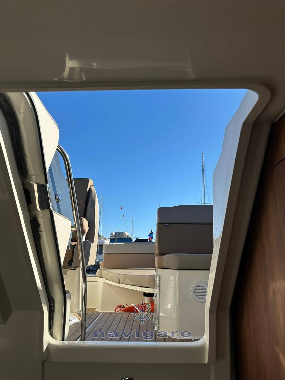 Quicksilver Activ 805 cruiser barca a motore