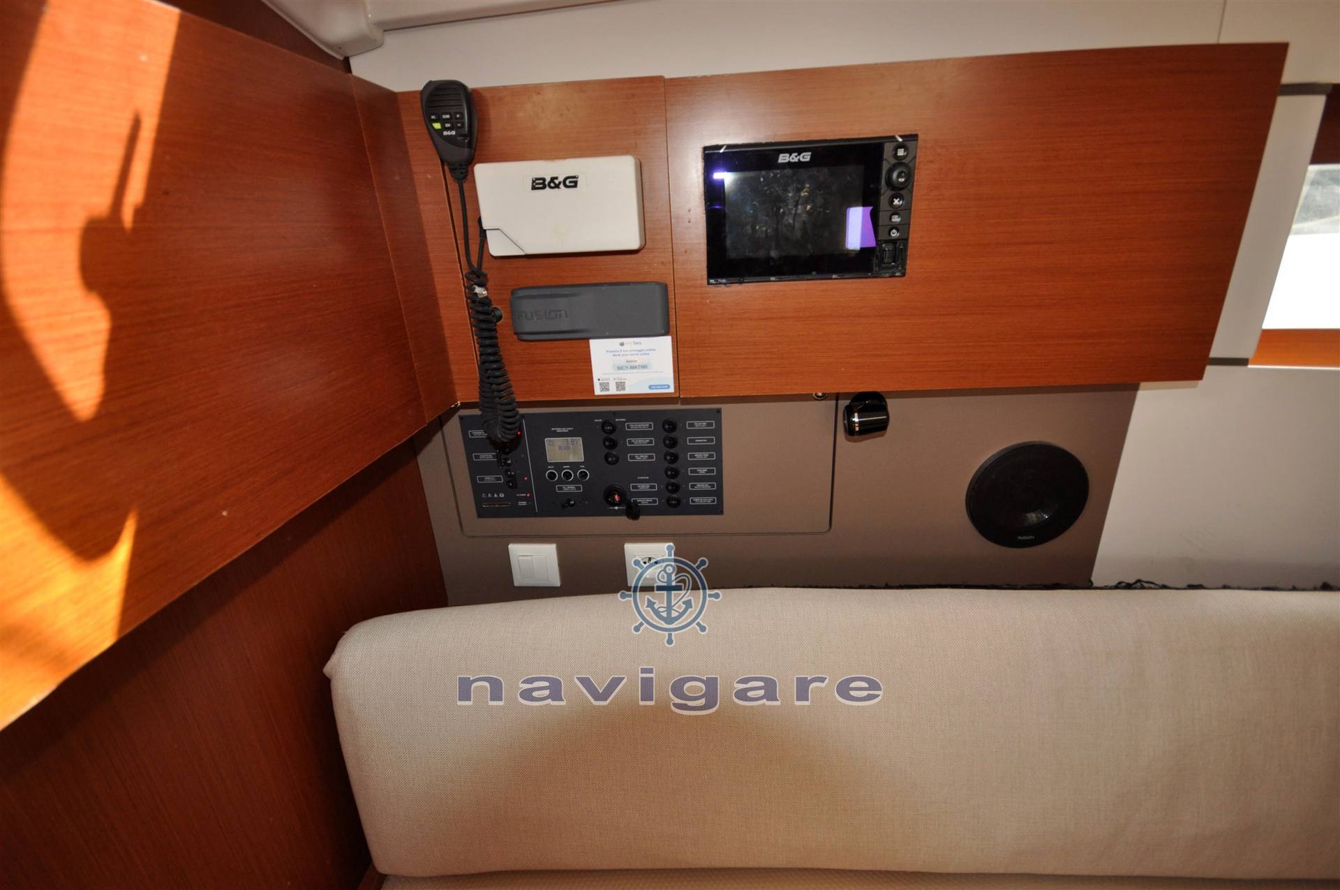 Beneteau Oceanis 38.1 Barco à vela usado para venda