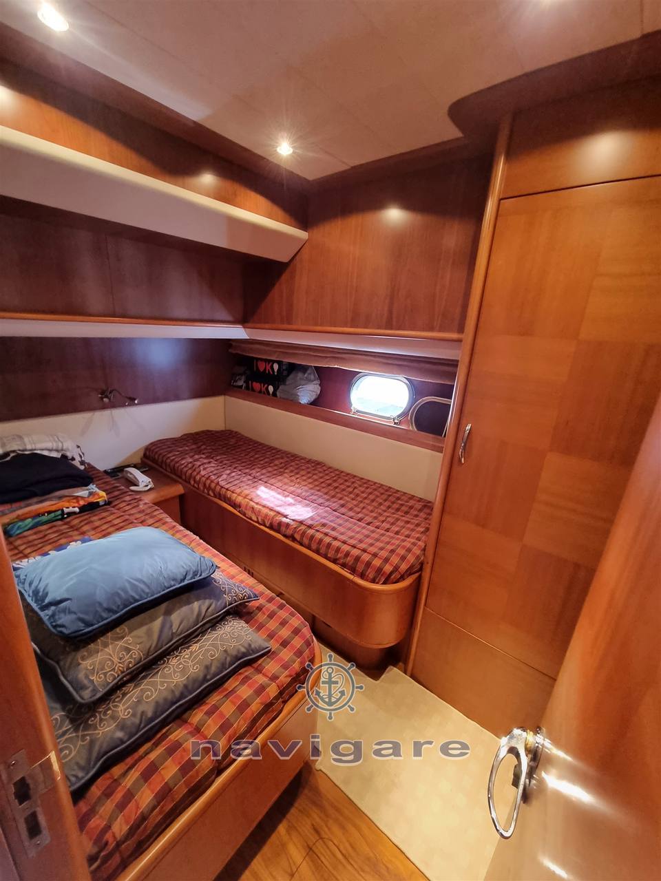 Cayman 62 cyber fly صور