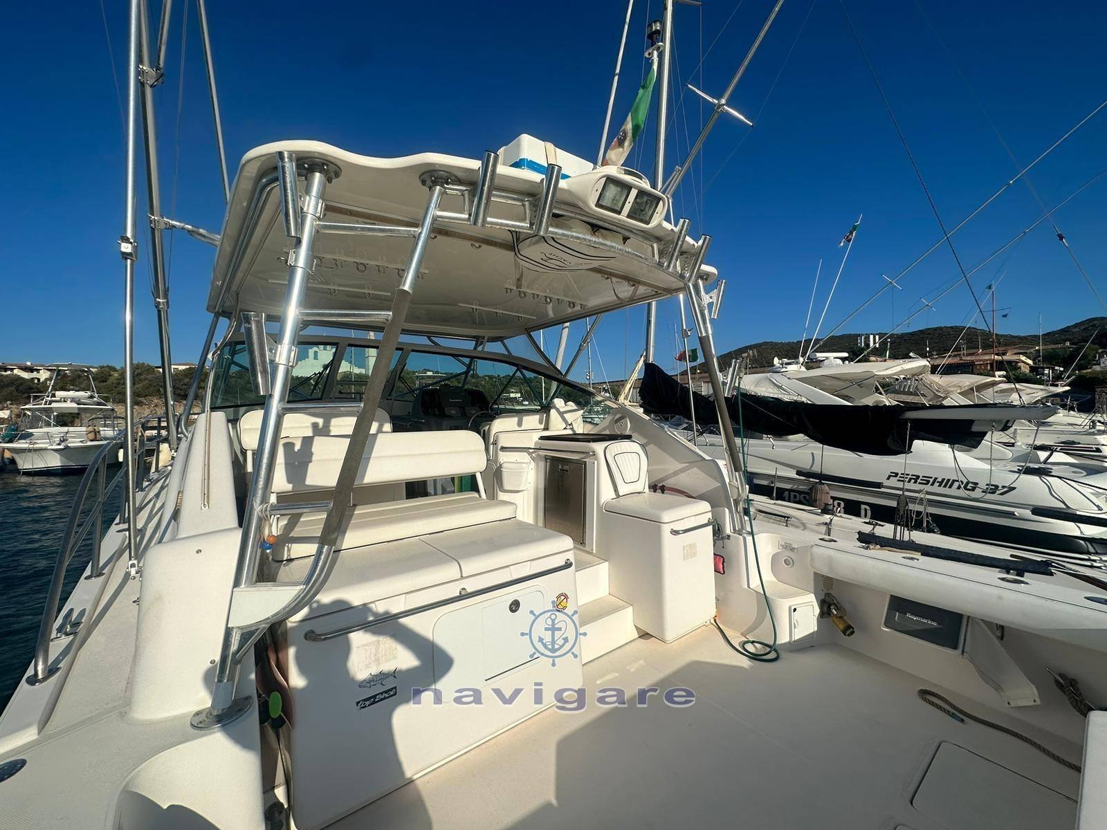 Bertram yacht 360 moppie motor boat