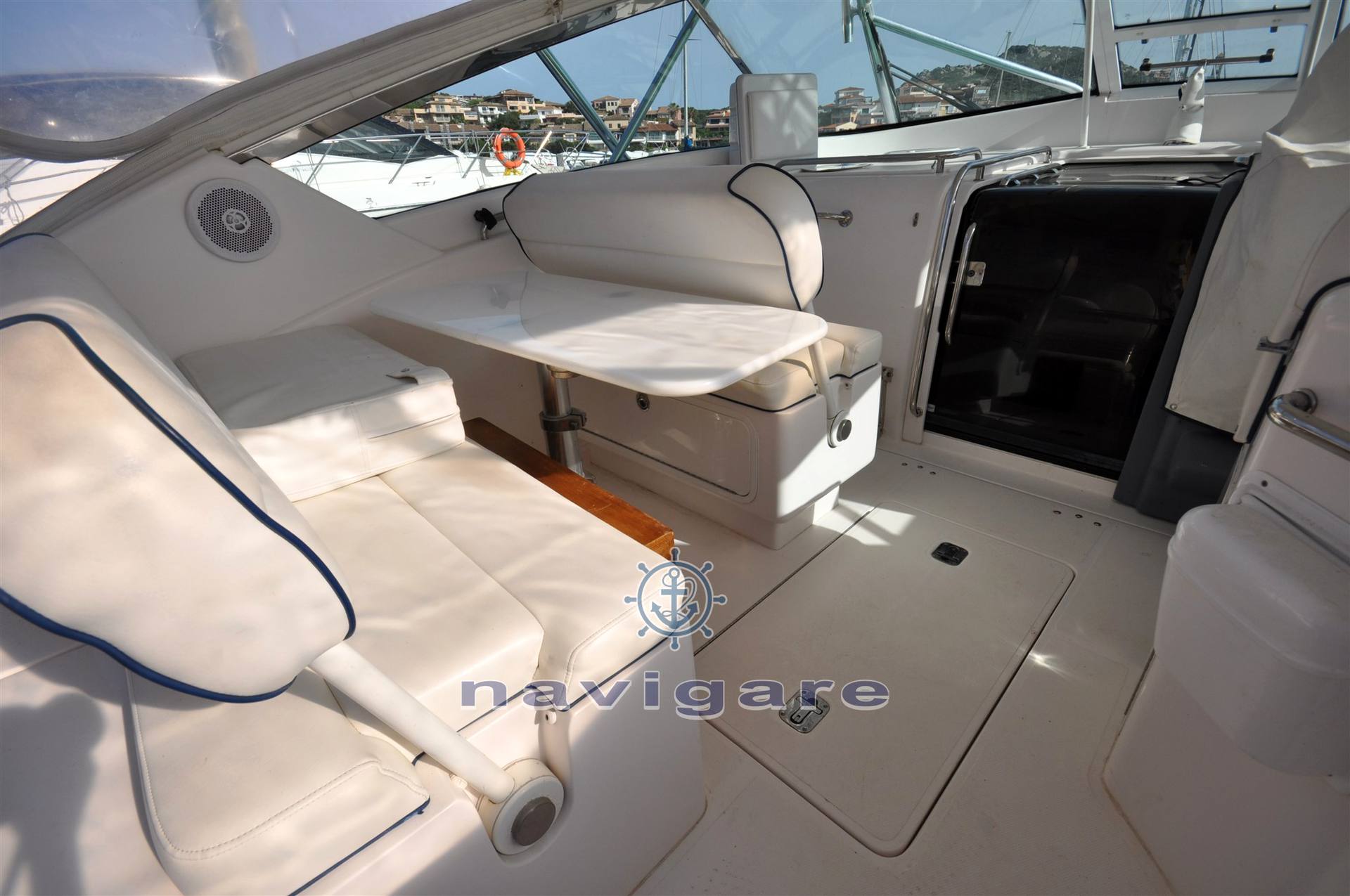 Bertram yacht 360 moppie Day cruiser used