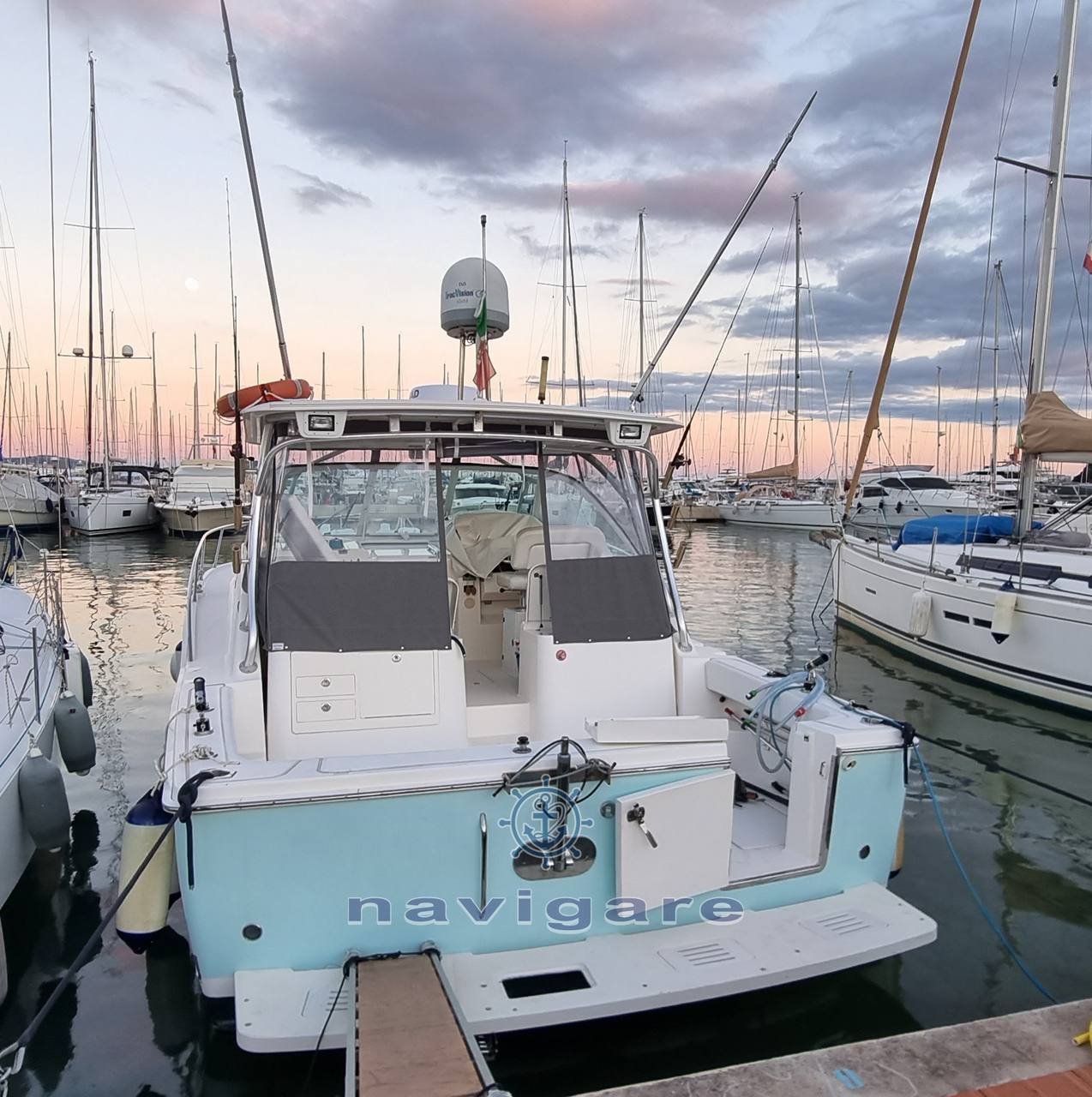 Wellcraft marine 360 coastal Express Cruiser