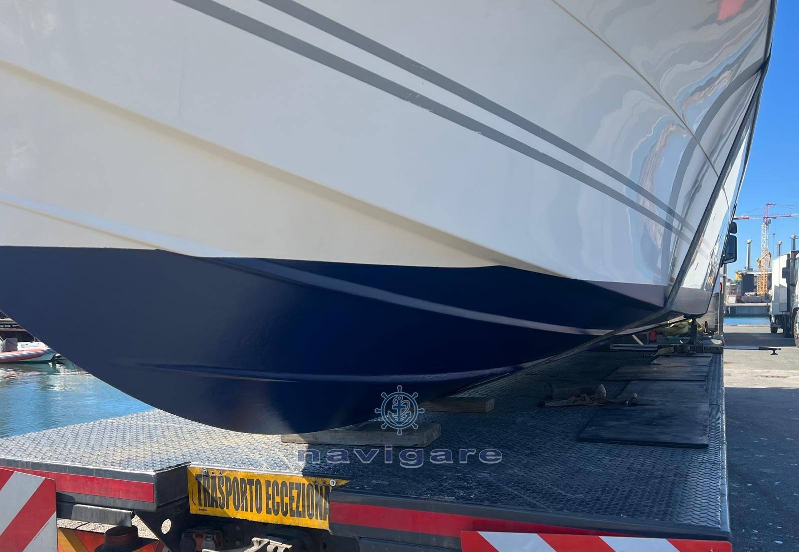 Kelt White shark 268 التعبير عن كروزر يستخدم