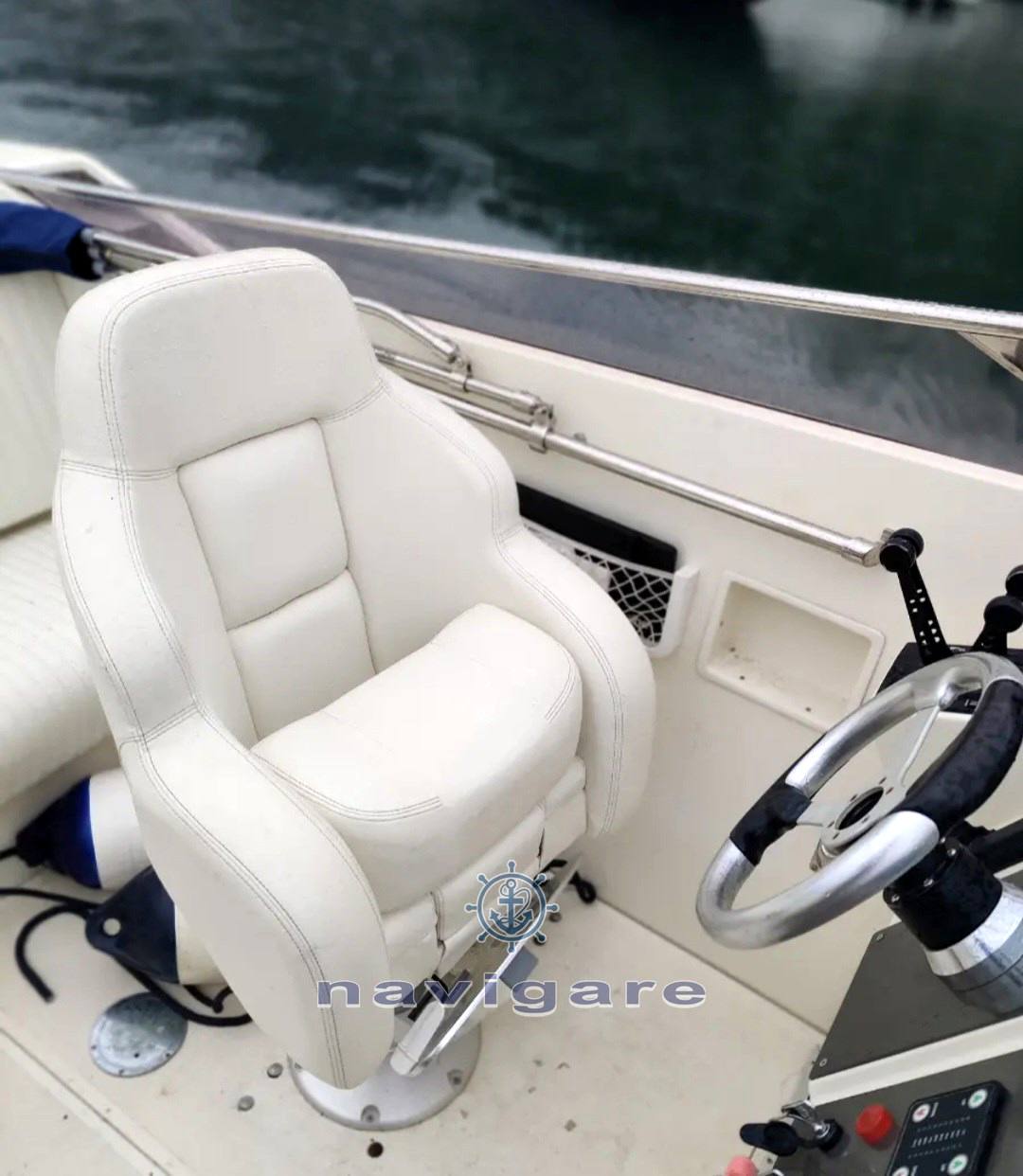 Tecnomar Off shore 40 一天巡洋舰 使用