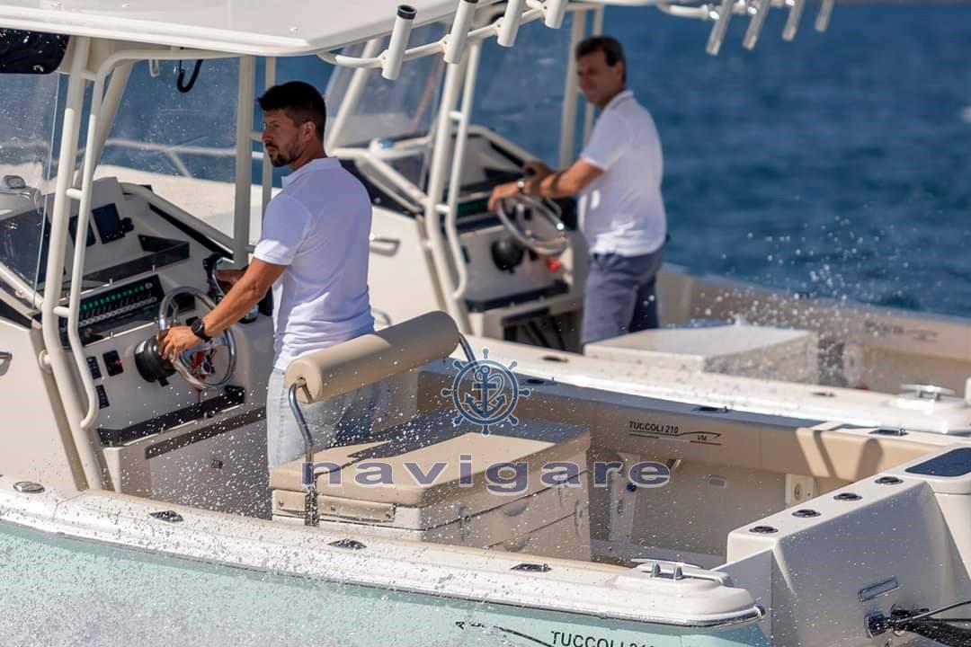 Tuccoli marine T210 vm motor boat