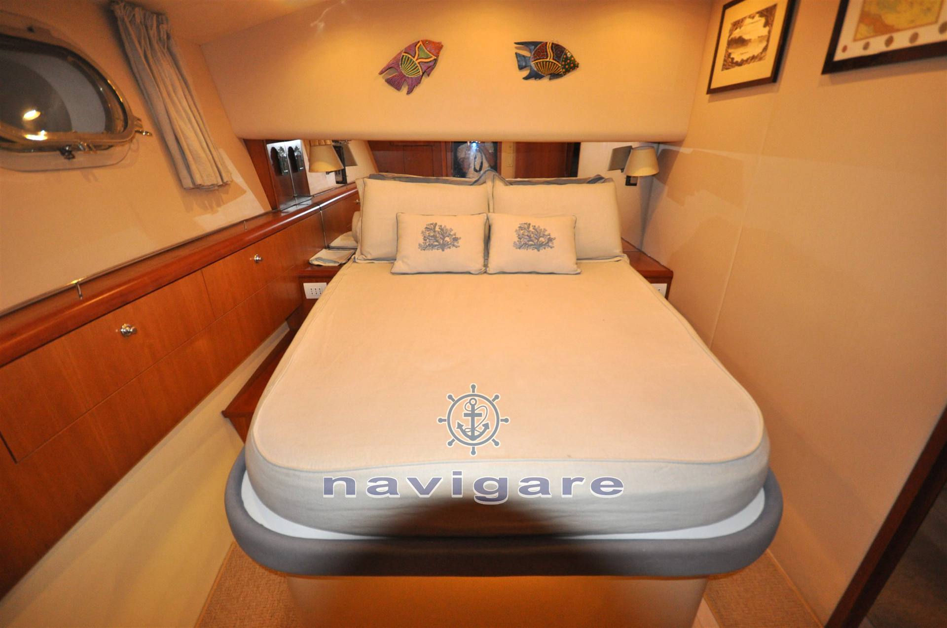 Hatteras 50 convertible используется