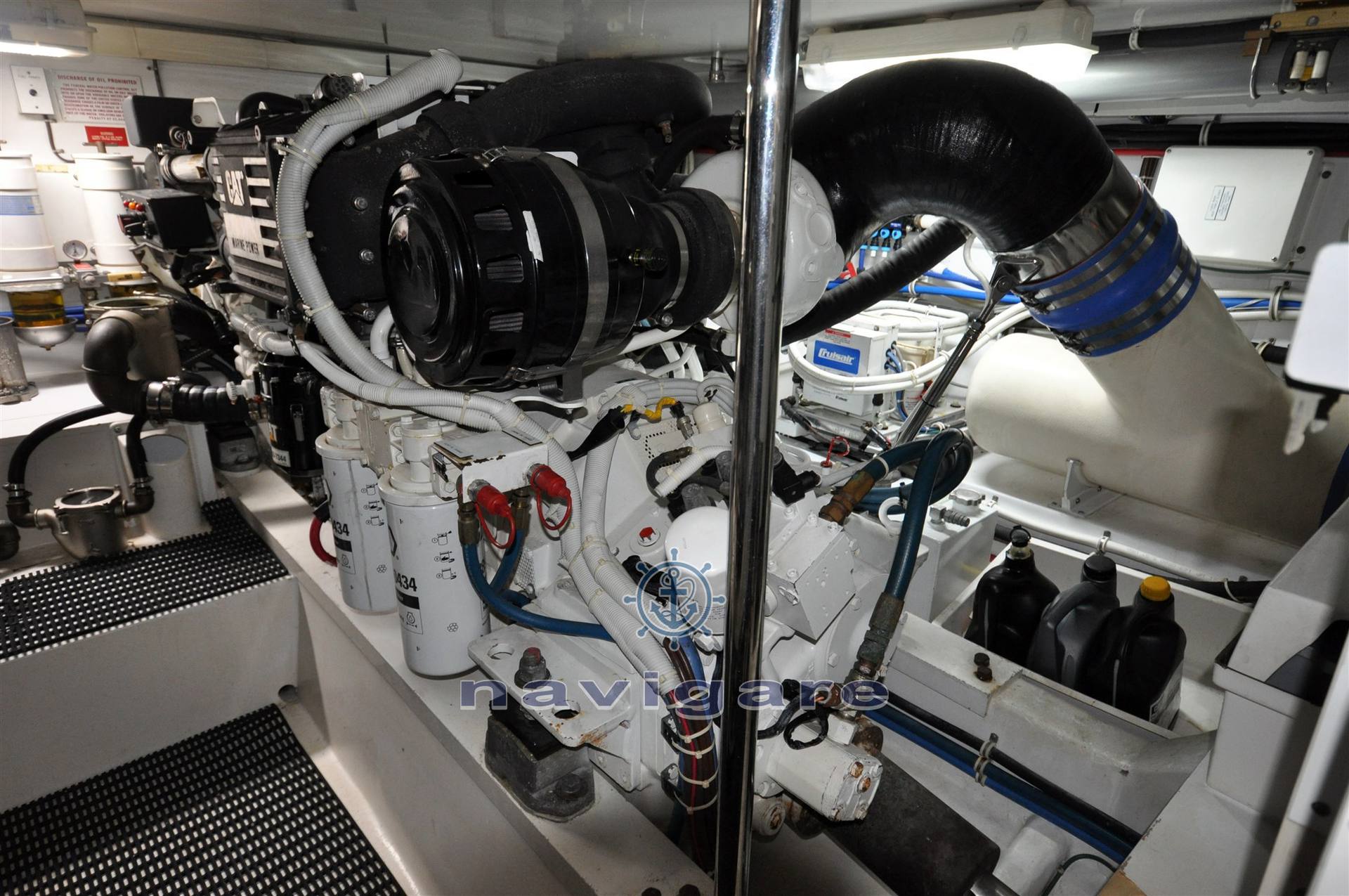 Hatteras 50 convertible используется