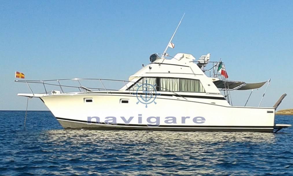 Bertram yacht 38' sport fish mk 3 Моторная лодка используется для продажи