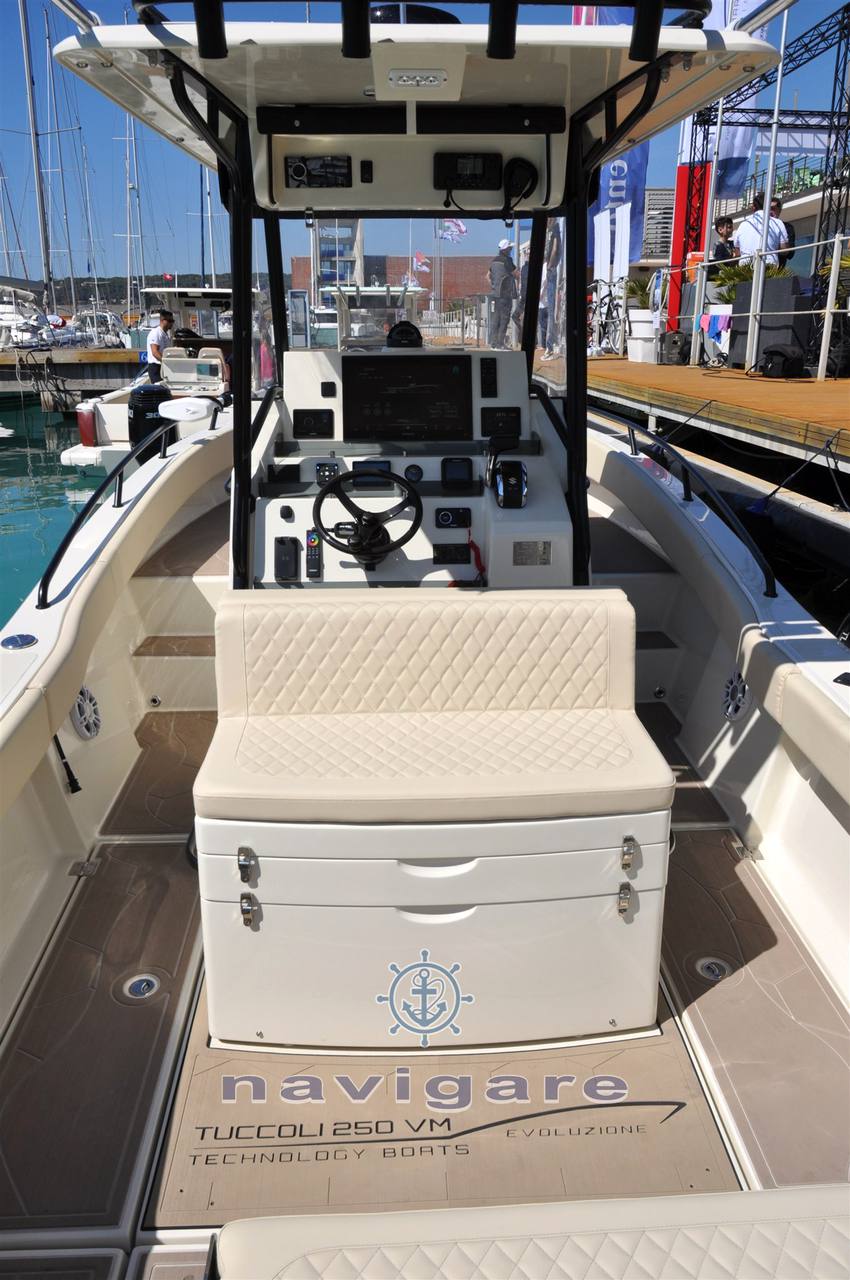 Tuccoli marine T250 vm evoluzione 0