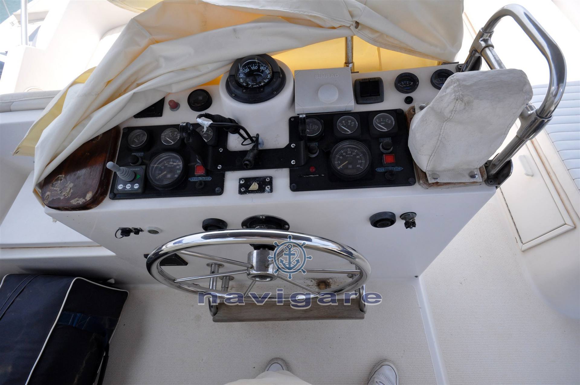 Riviera marine 35 fly Barca a motore usata in vendita