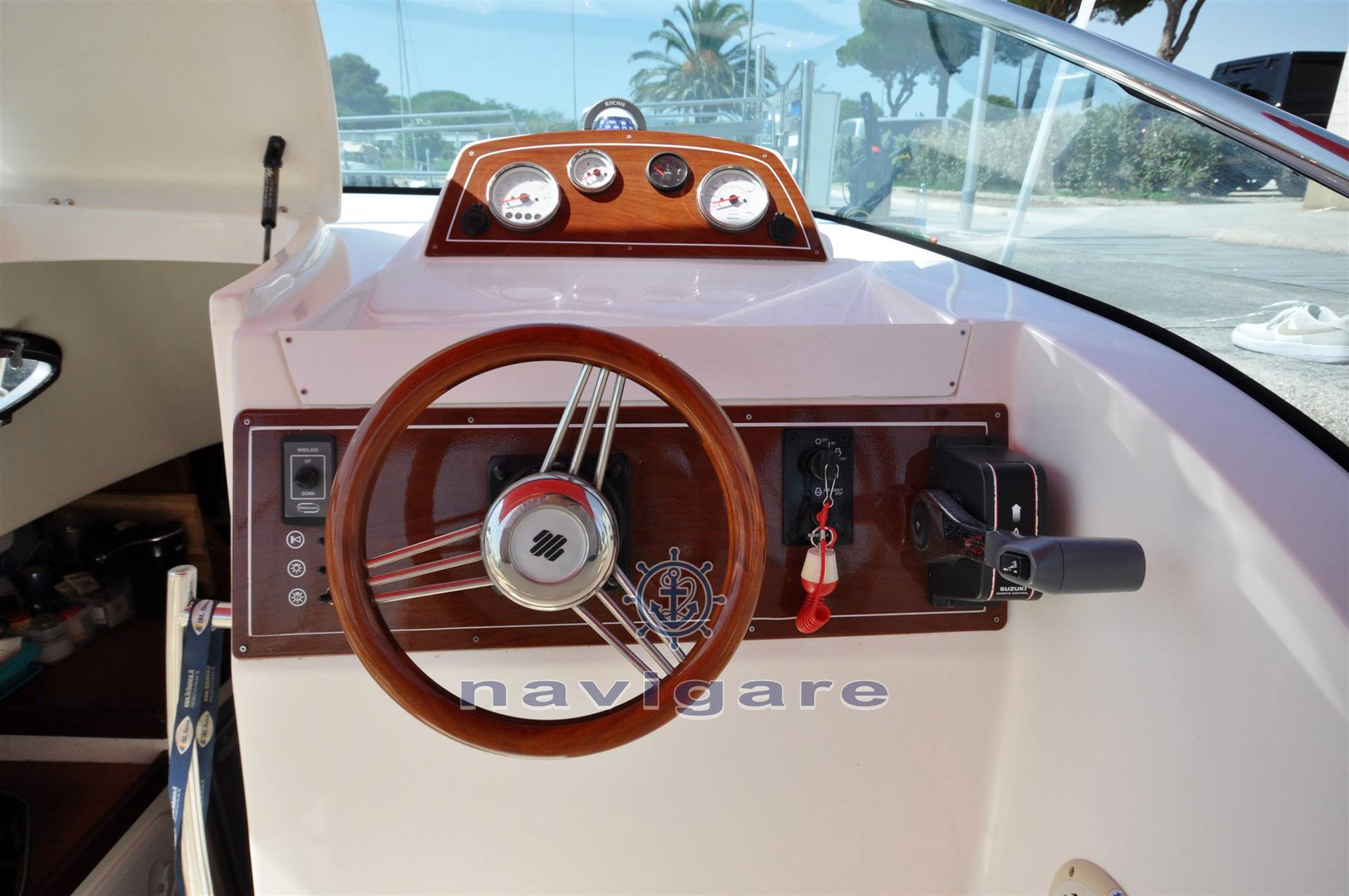 Marinello 26 cabin barco de motor