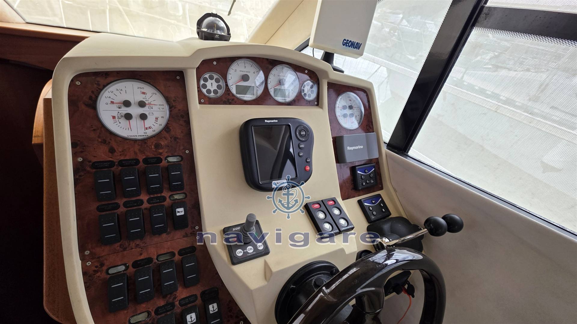 Galeon 290 fly Barca a motore usata in vendita