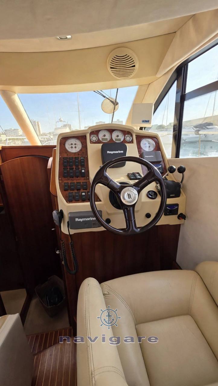 Galeon 290 fly Flybridge usato