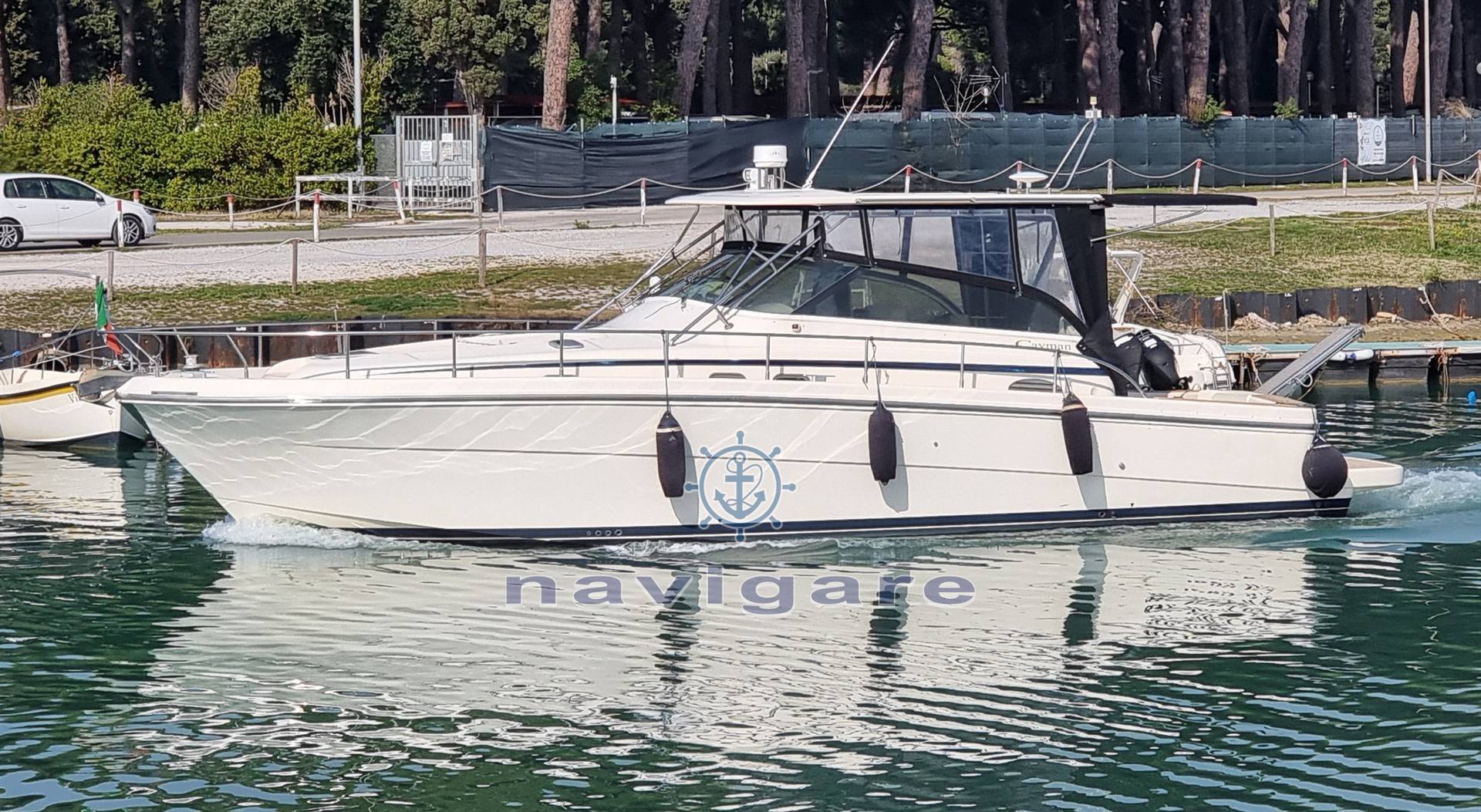 Cayman yachts 40 w.a. hard top 