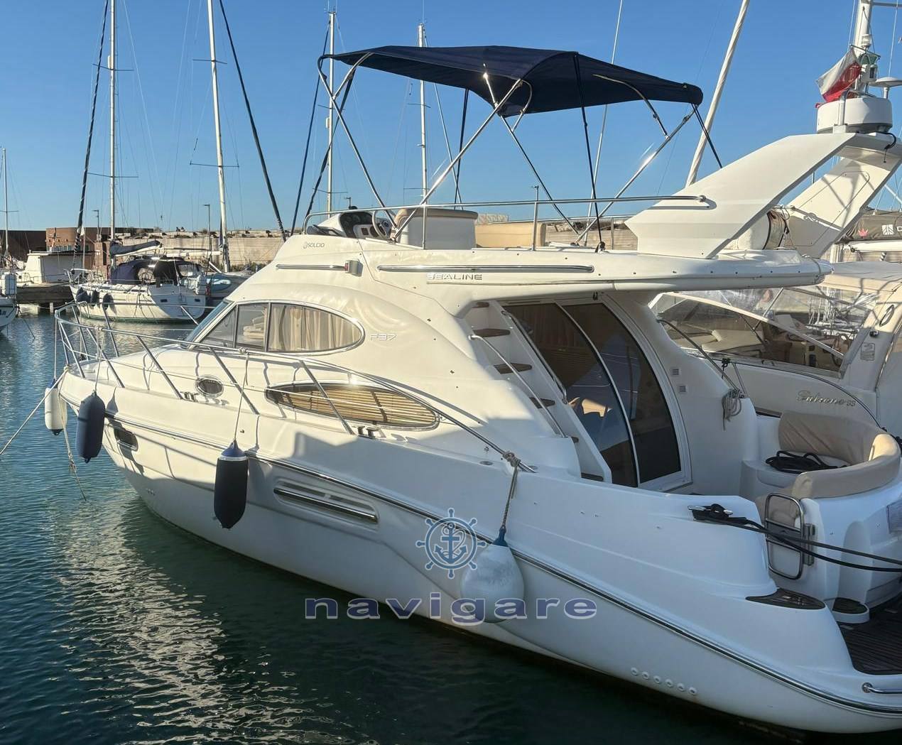 Sealine F 37 