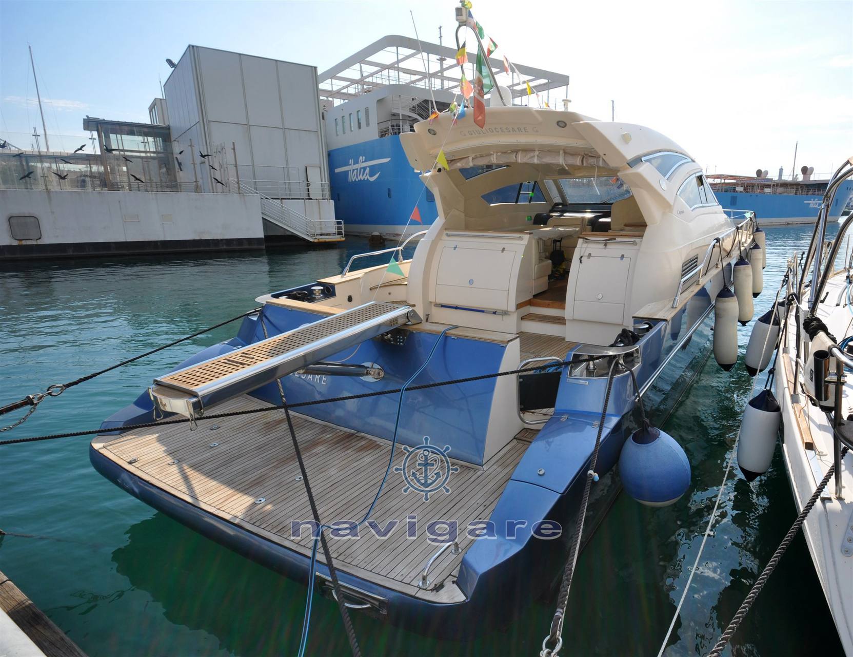 Cayman yachts 52 wa 