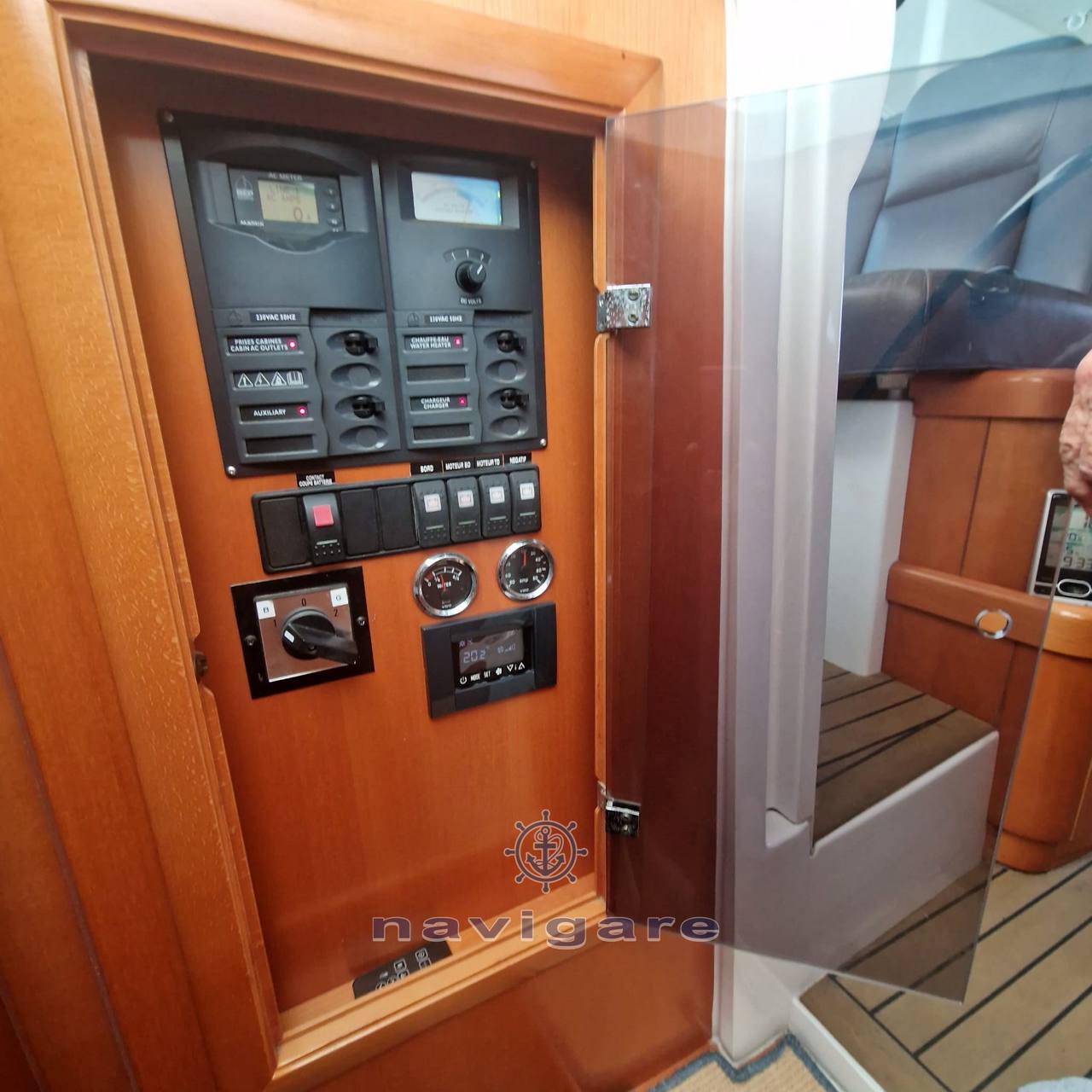 Beneteau Antares 12 fly sport