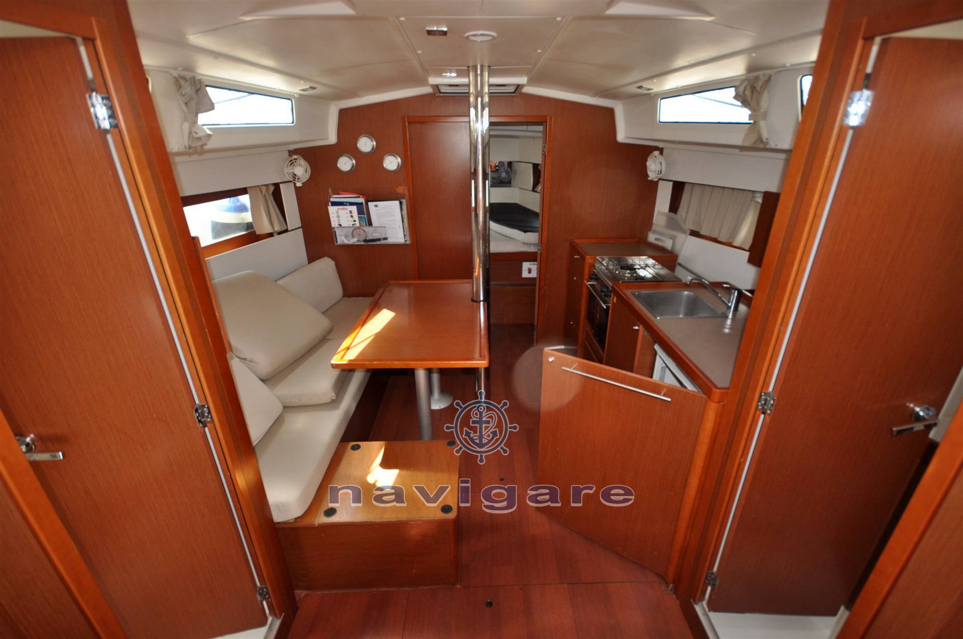 Beneteau Oceanis 38.1