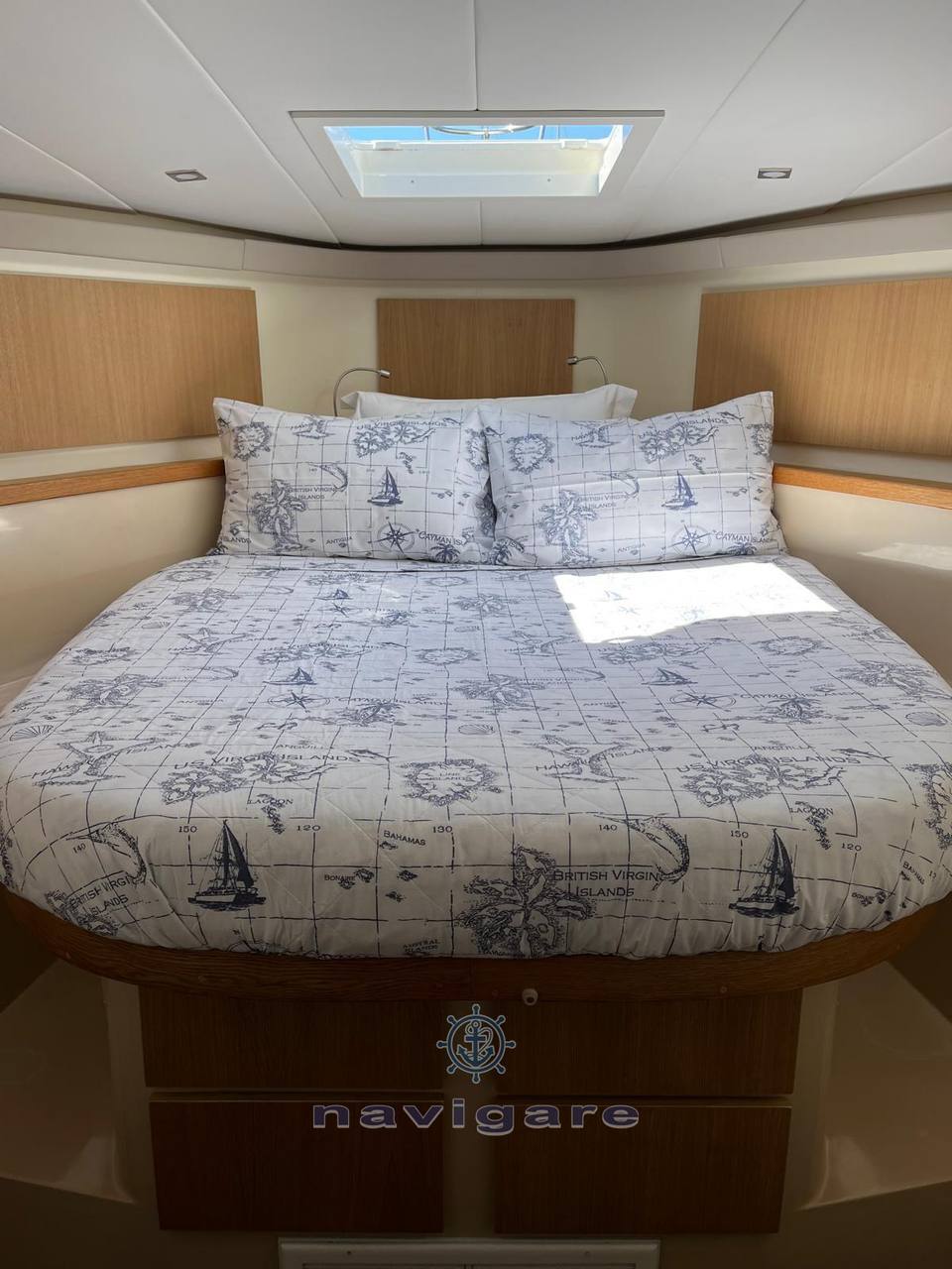 Bertram yacht 46.6 convertible