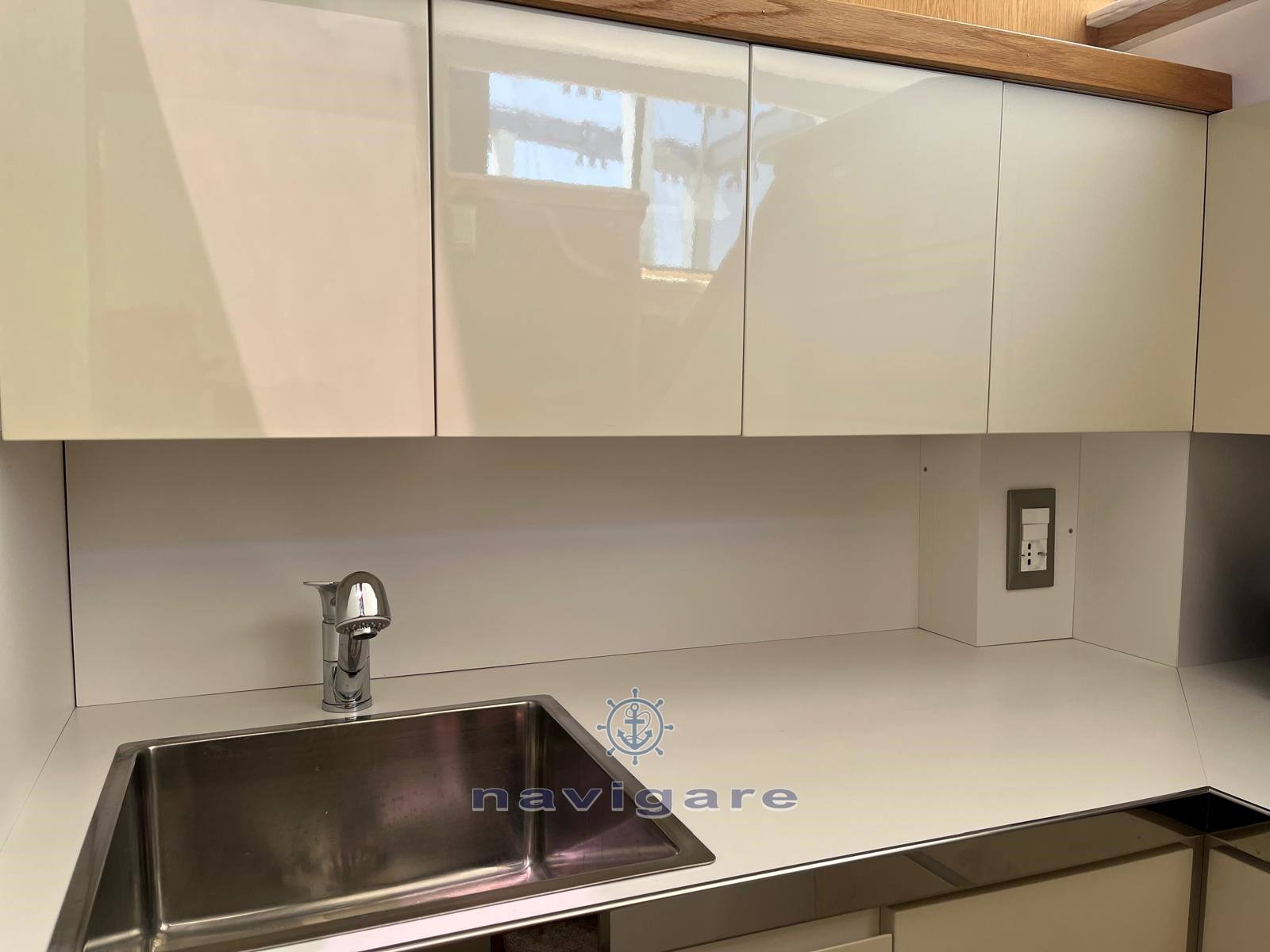 Bertram yacht 46.6 convertible