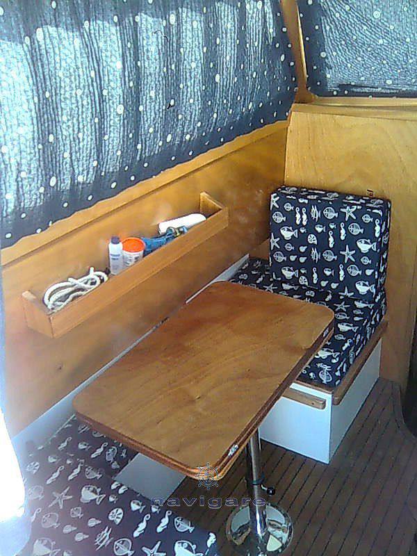 Parente Delfino 7.5 cabin