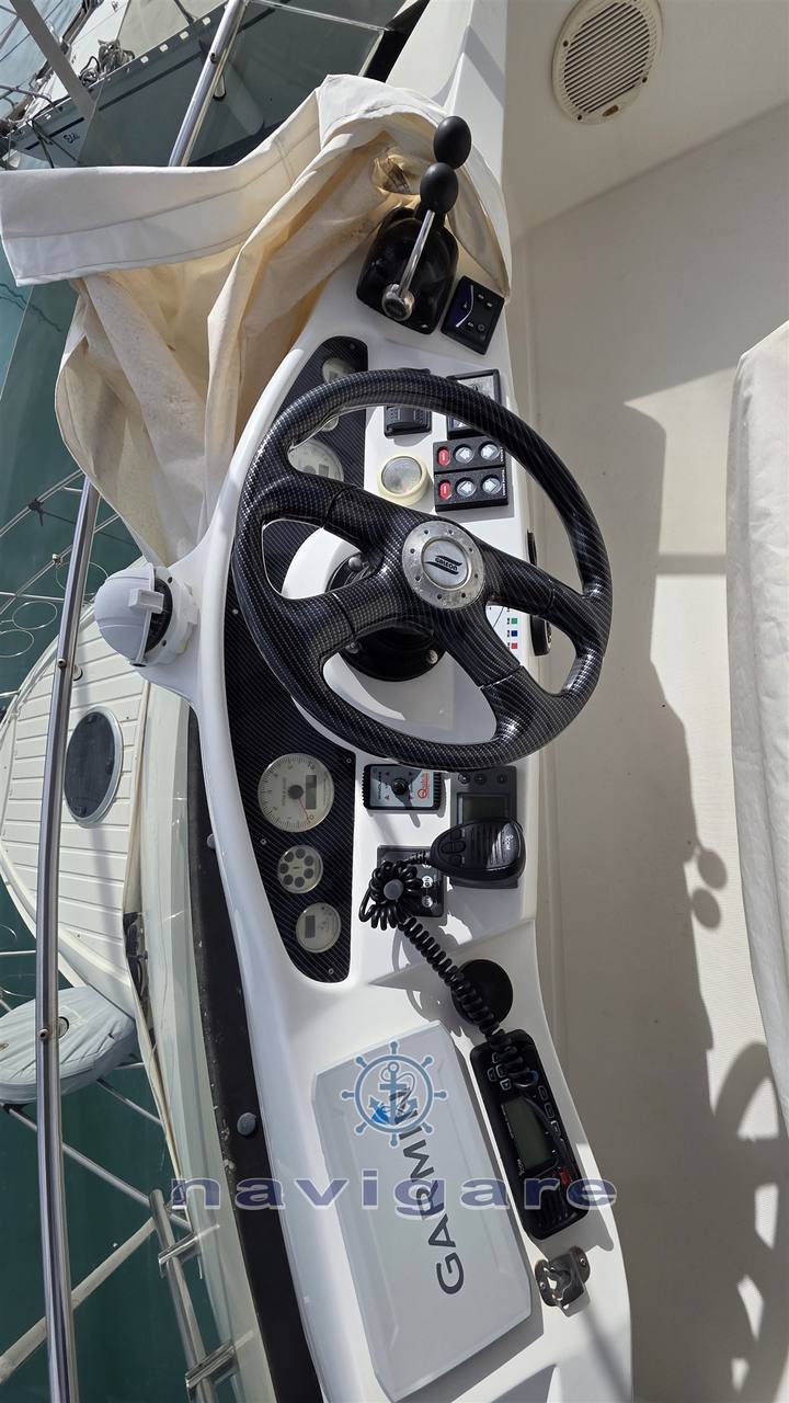 Galeon 290 fly