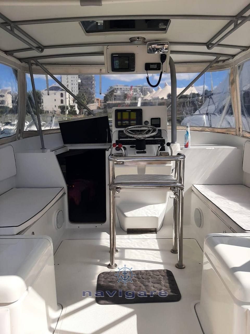 Luhrs 28 open