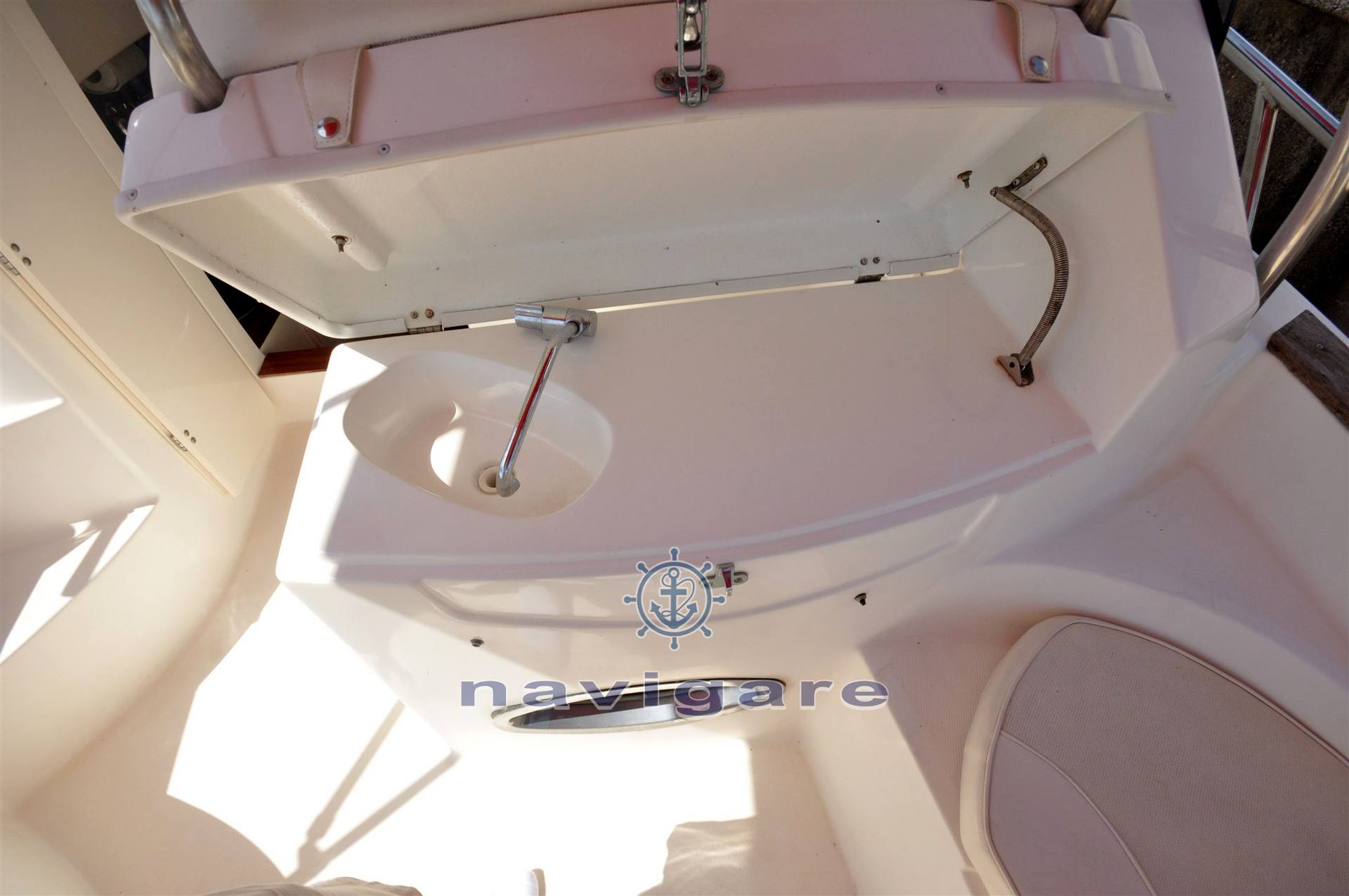 Marinello 26 cabin