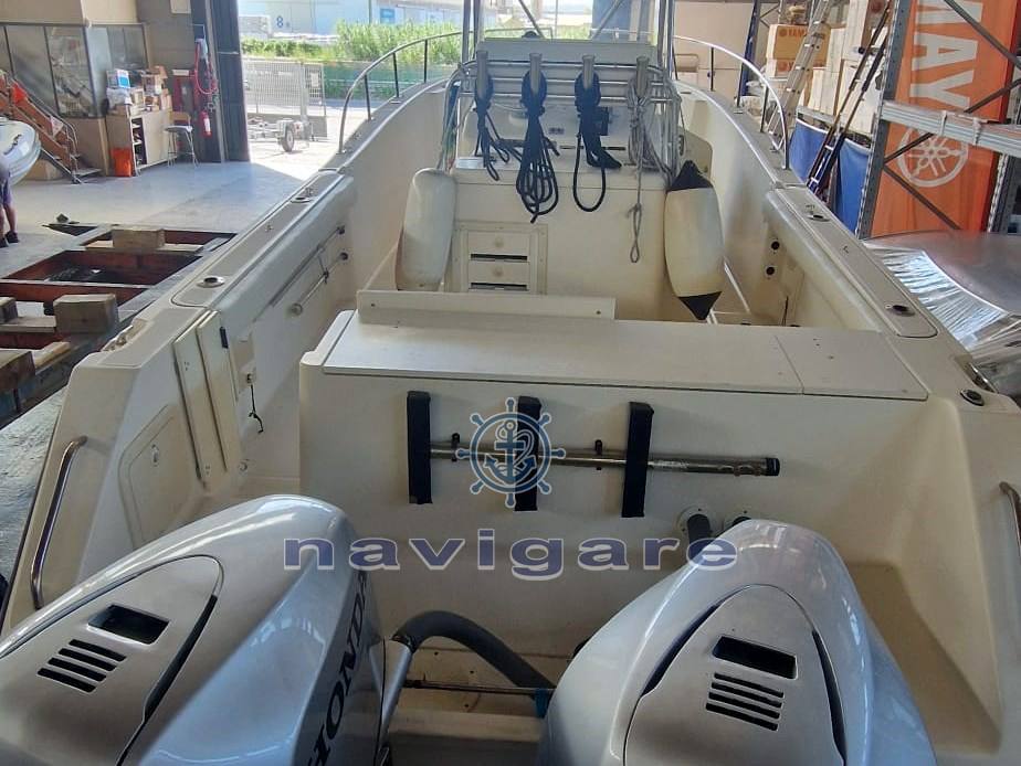 Pursuit 2870 center console