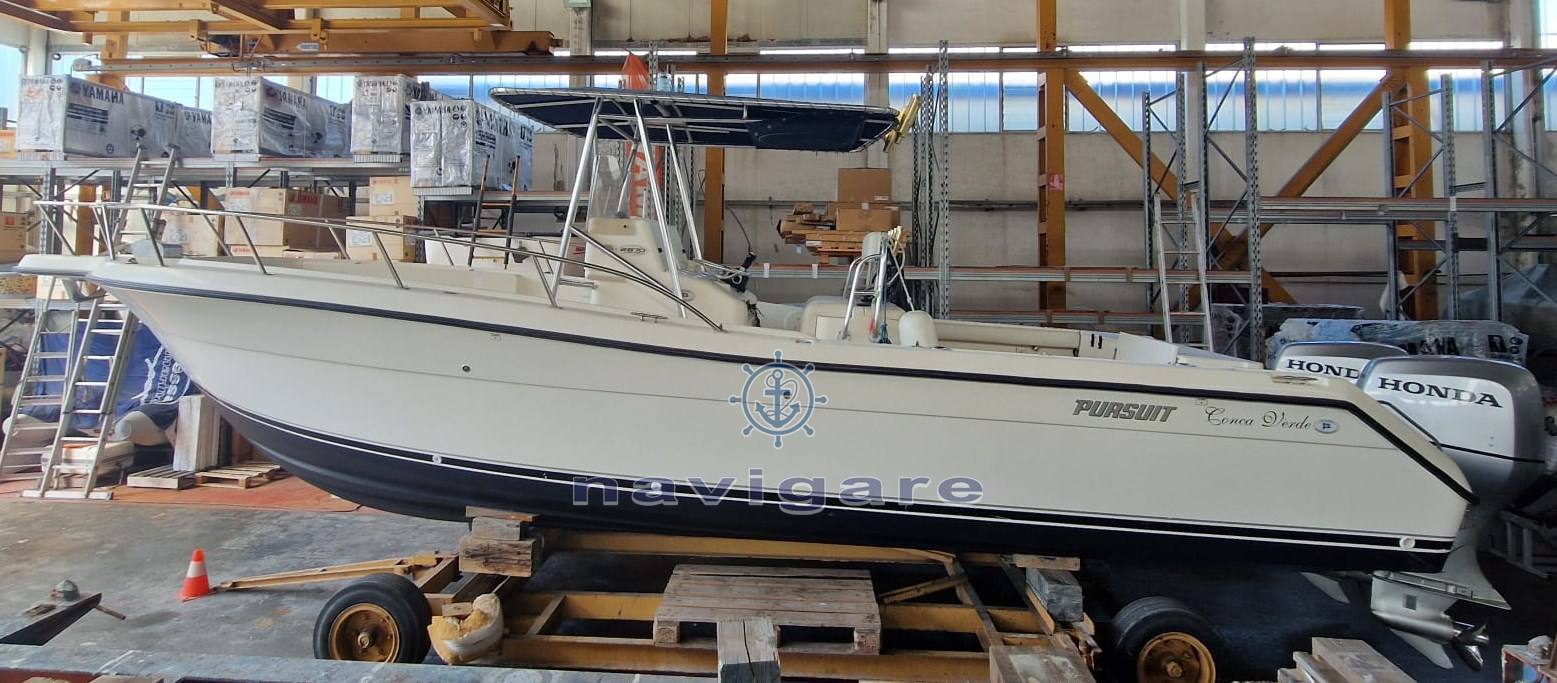 Pursuit 2870 center console