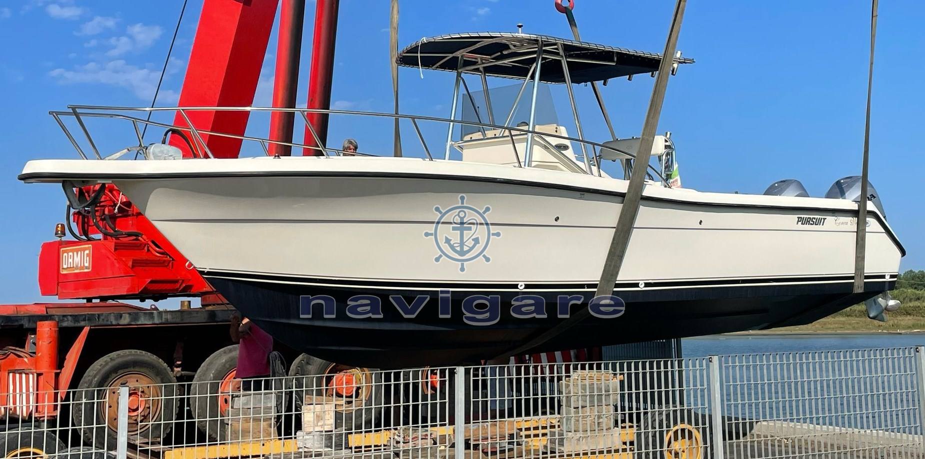 Pursuit 2870 center console