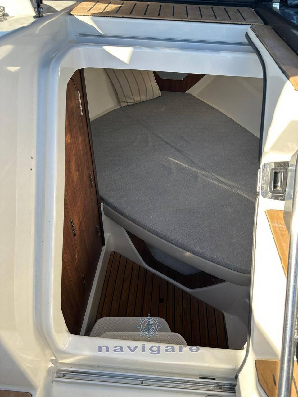 Quicksilver Activ 805 cruiser