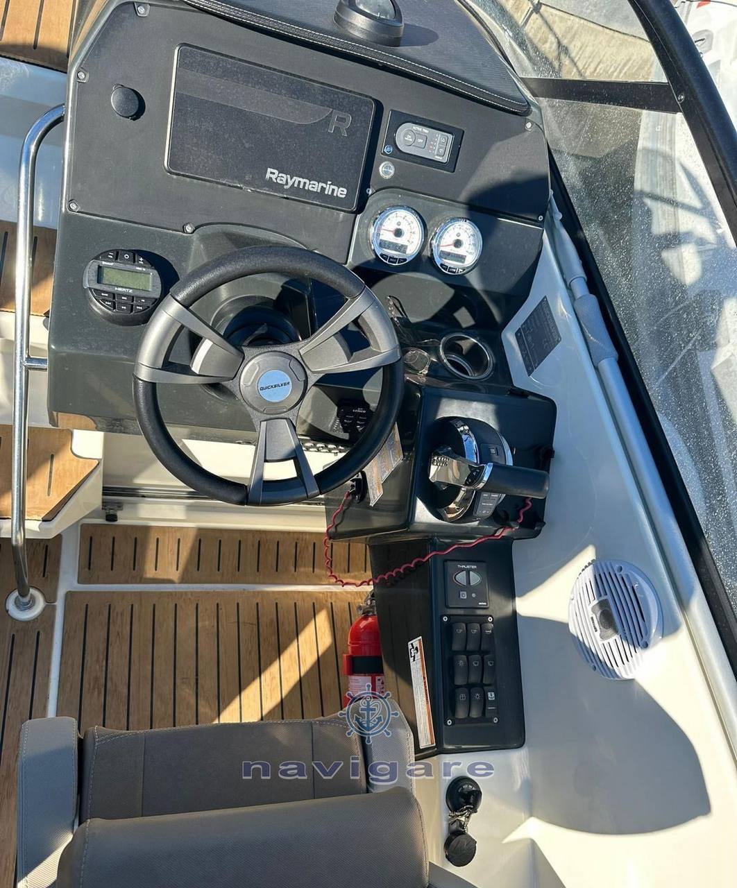 Quicksilver Activ 805 cruiser