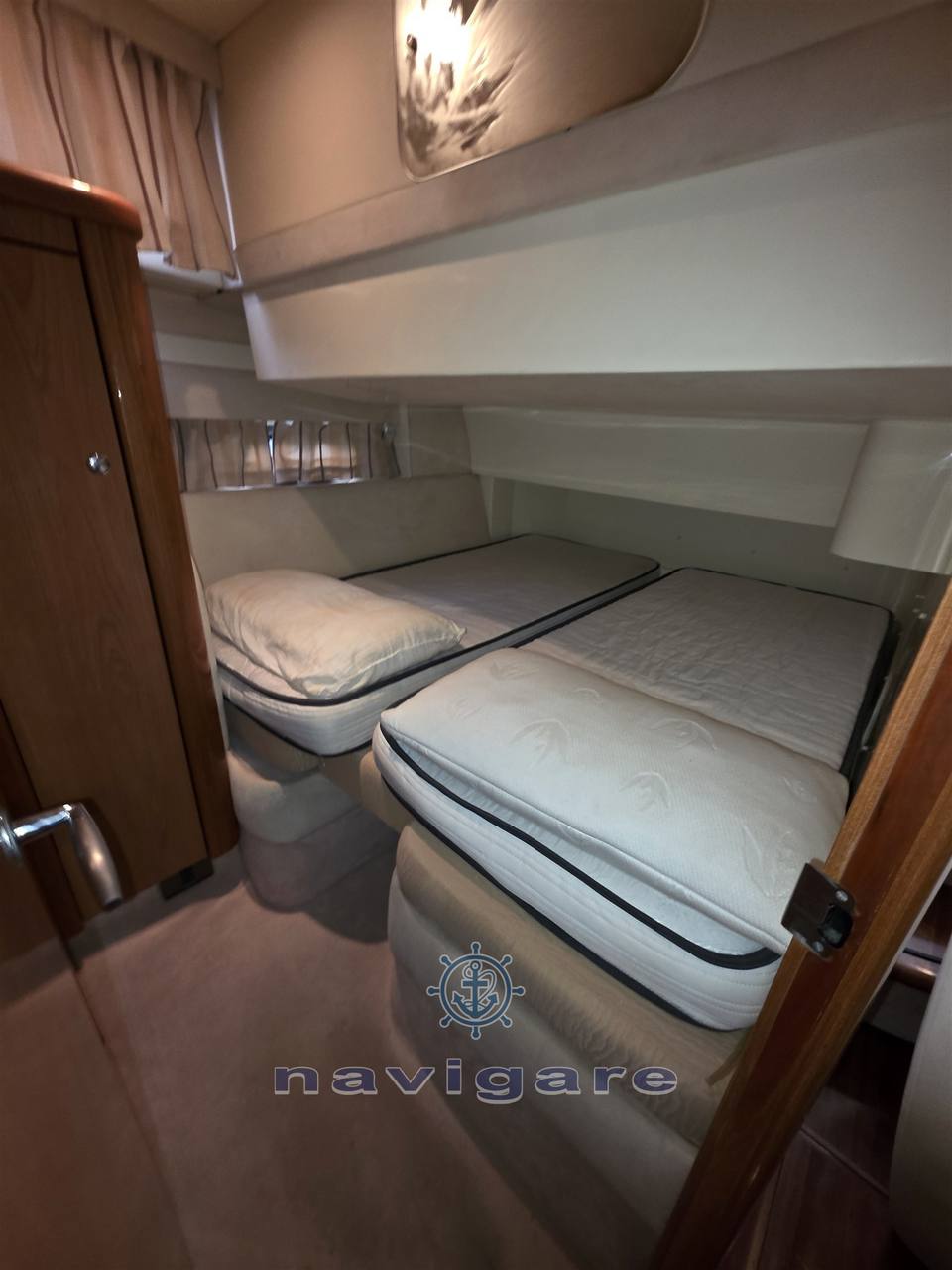 Sealine F 37