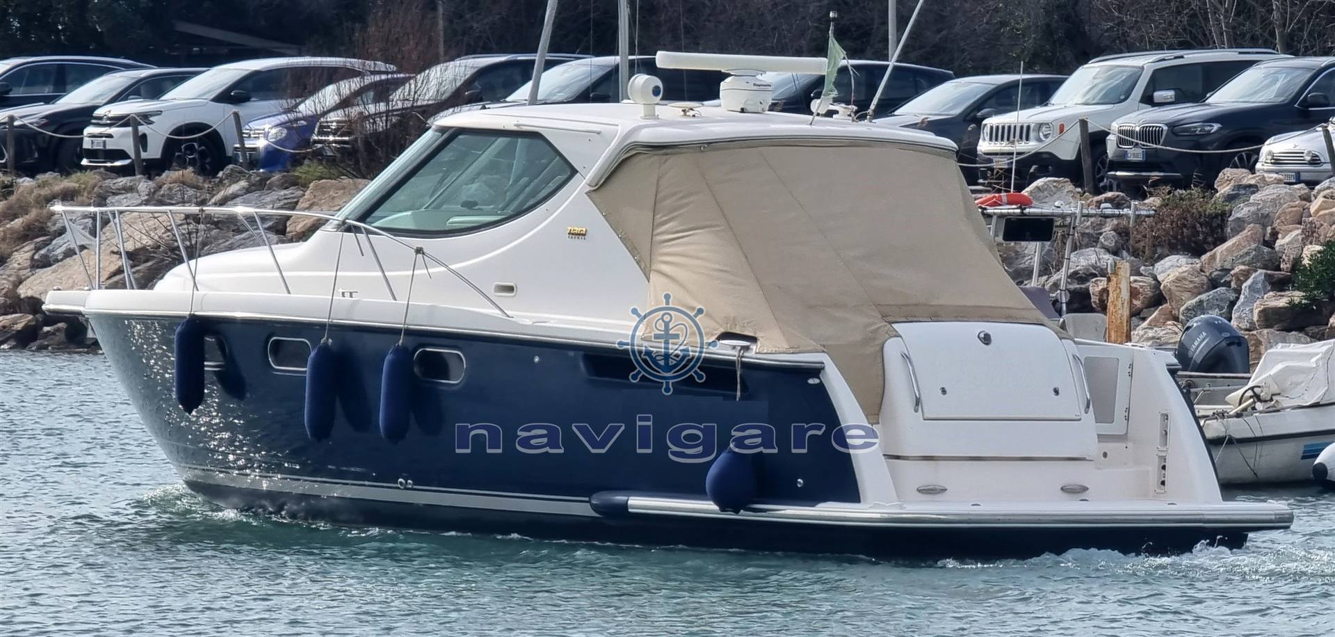 Tiara yachts 3900 sovran