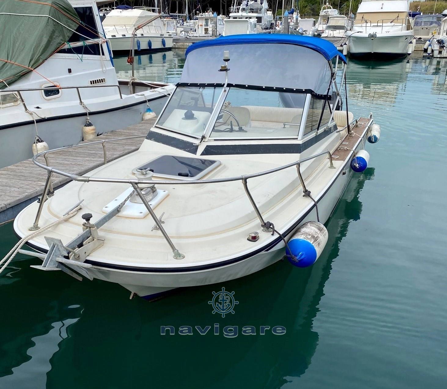 Boston whaler 20 revenge