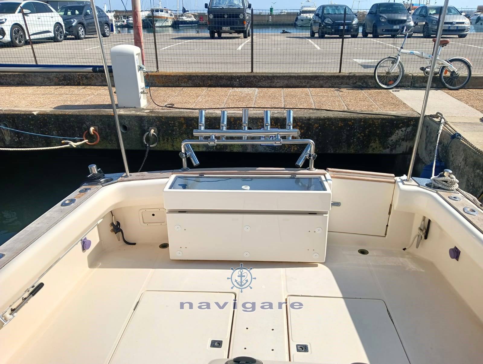 Cayman yachts 30 wa