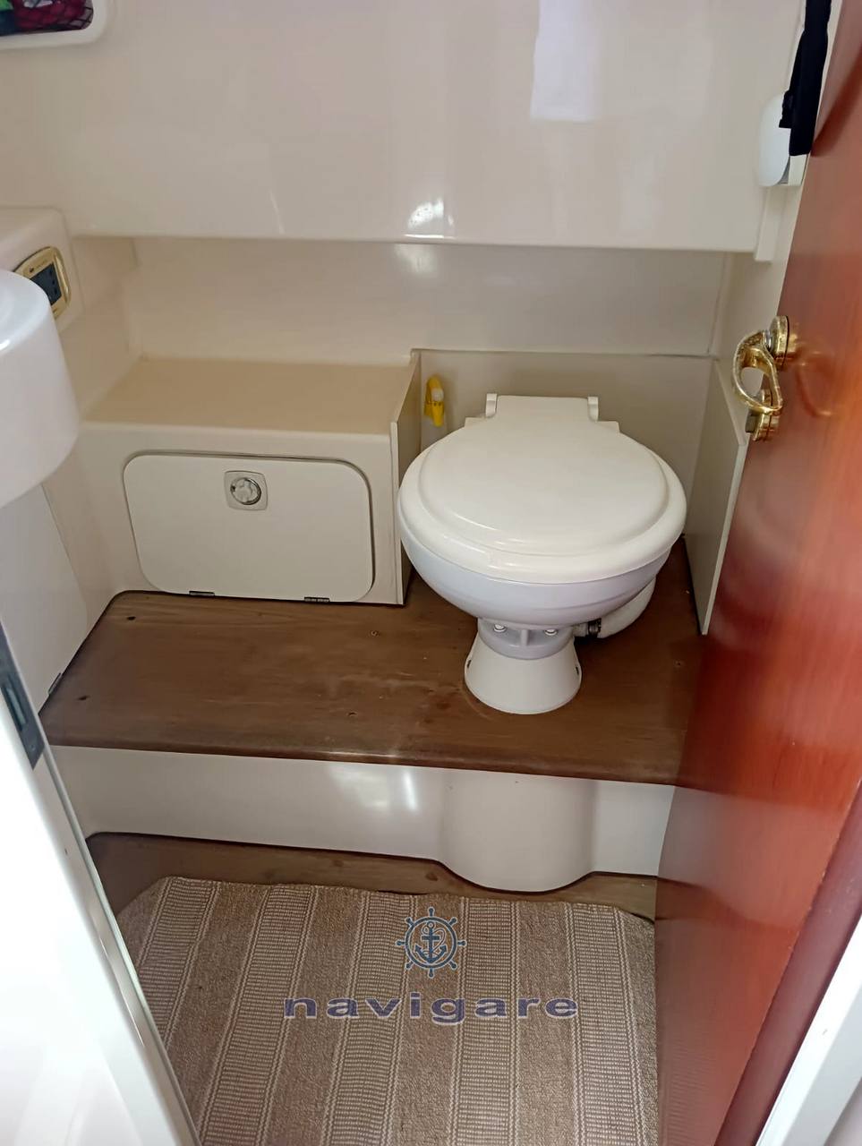 Cayman yachts 30 wa
