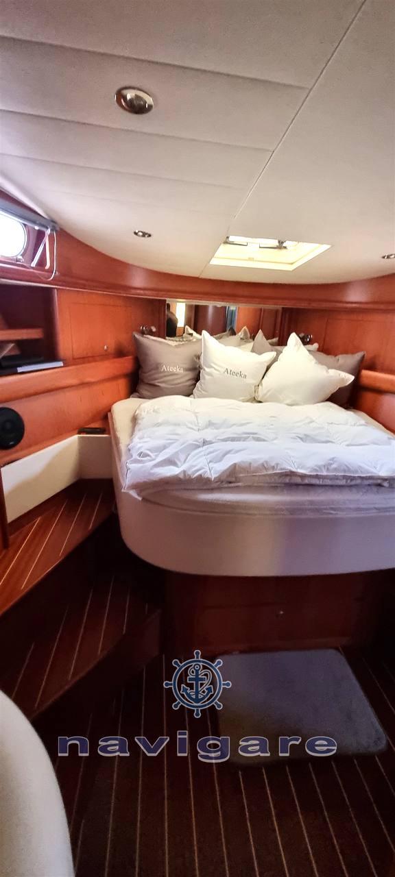 Cayman yachts 43 w.a.
