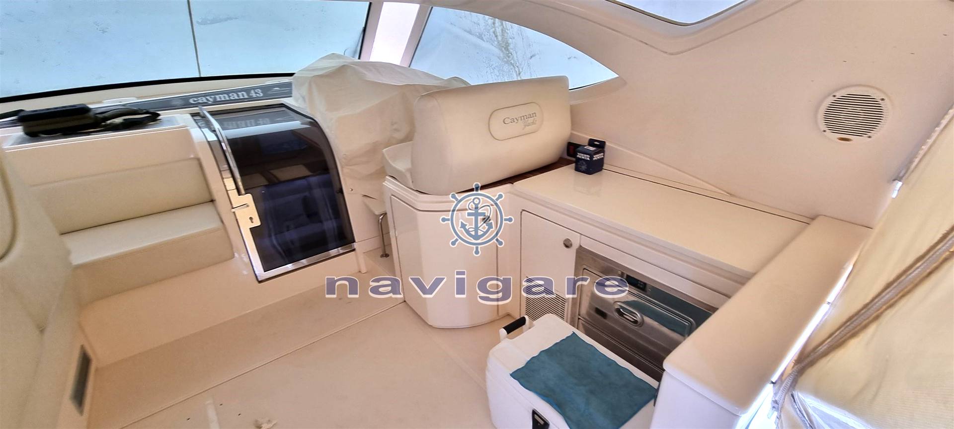 Cayman yachts 43 w.a.