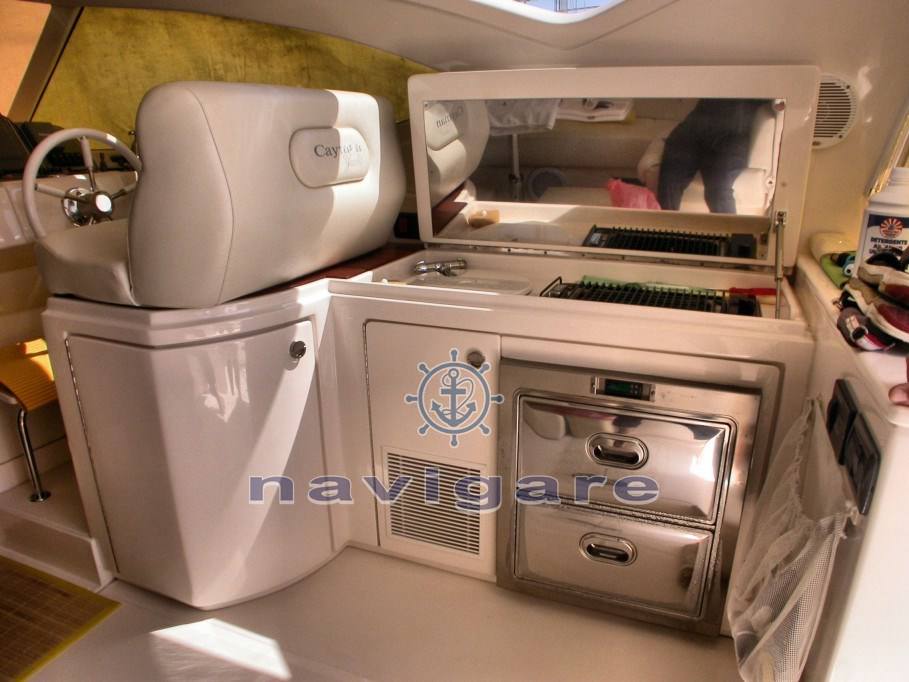 Cayman yachts 43 w.a.