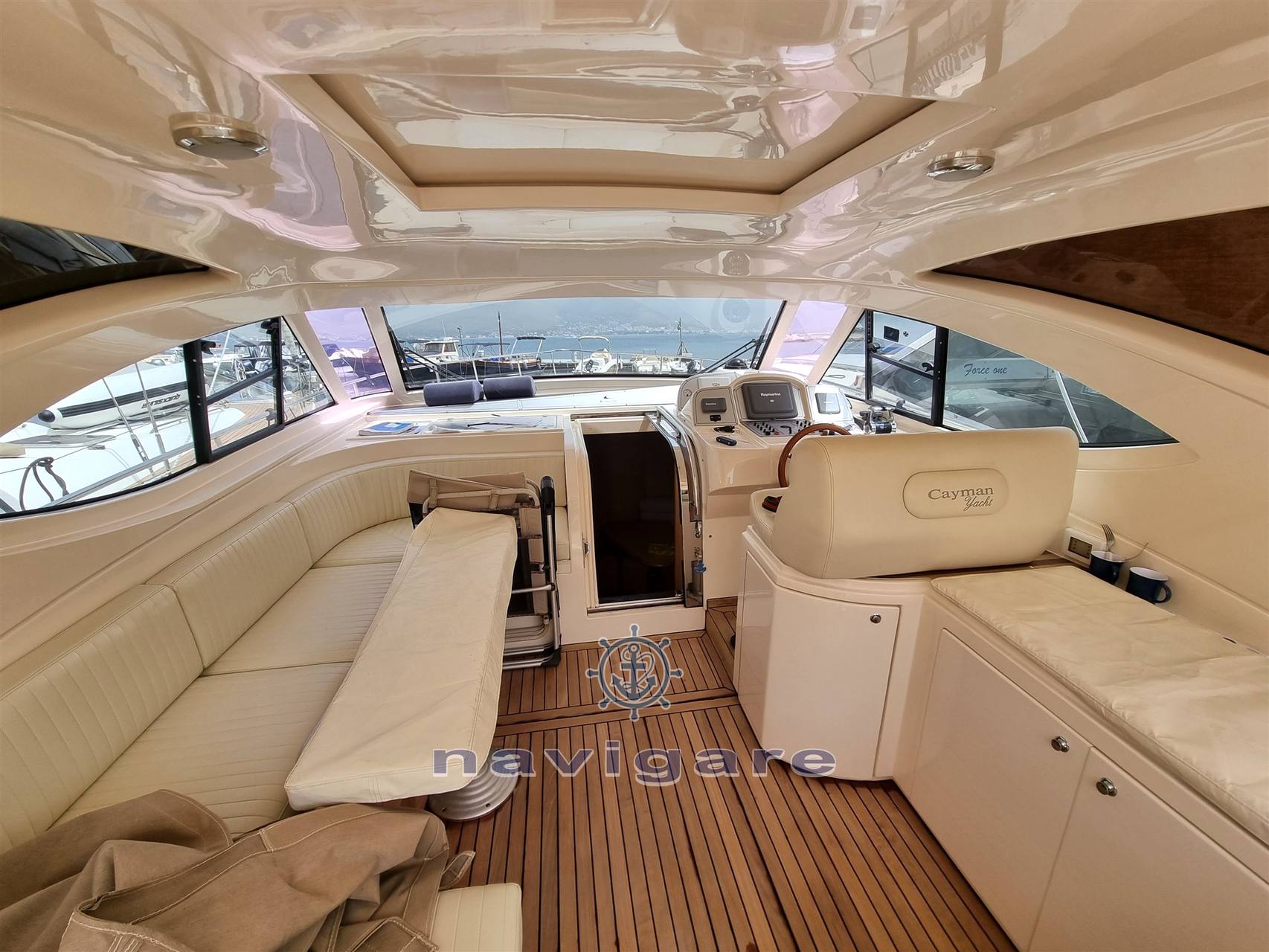Cayman yachts 43 wa