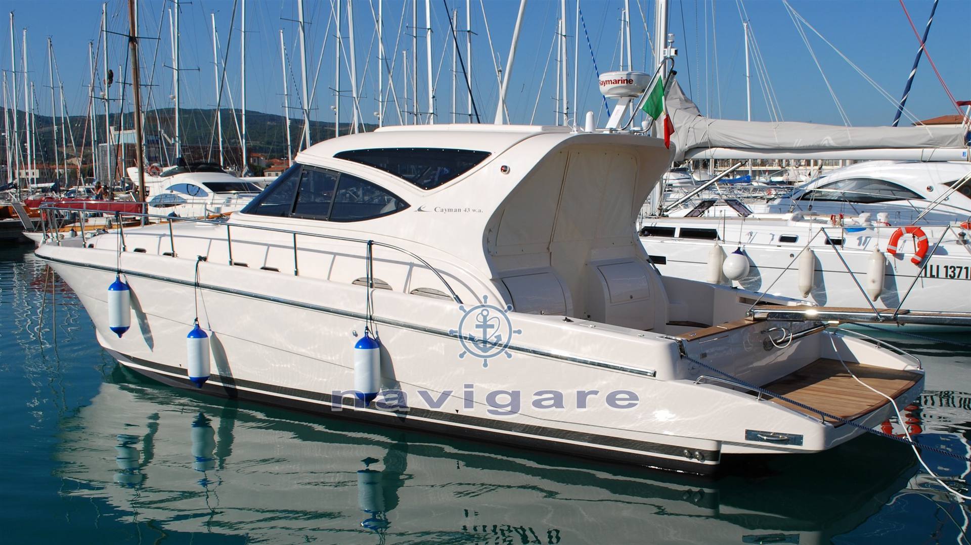 Cayman yachts 43 wa