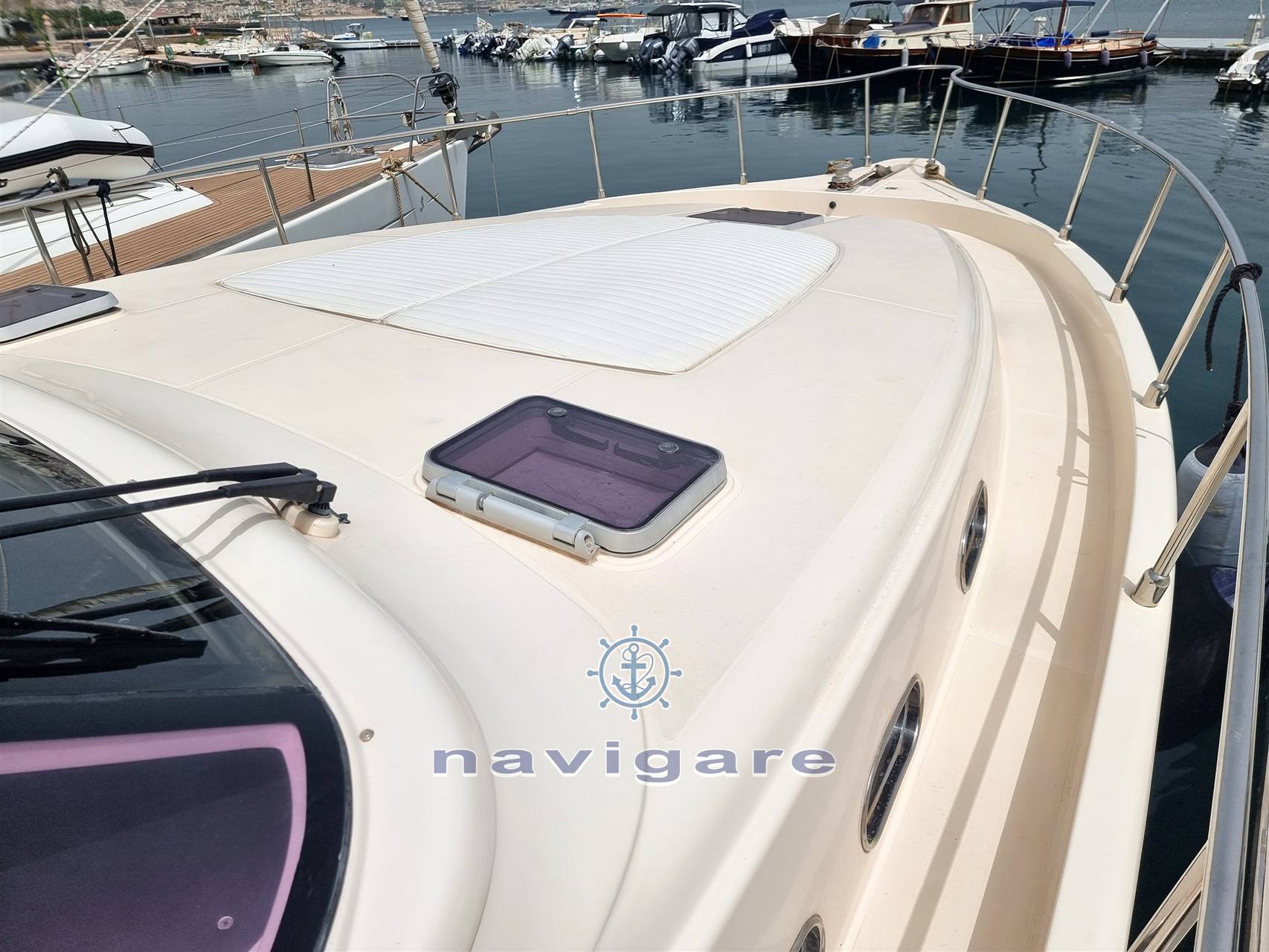 Cayman yachts 43 wa