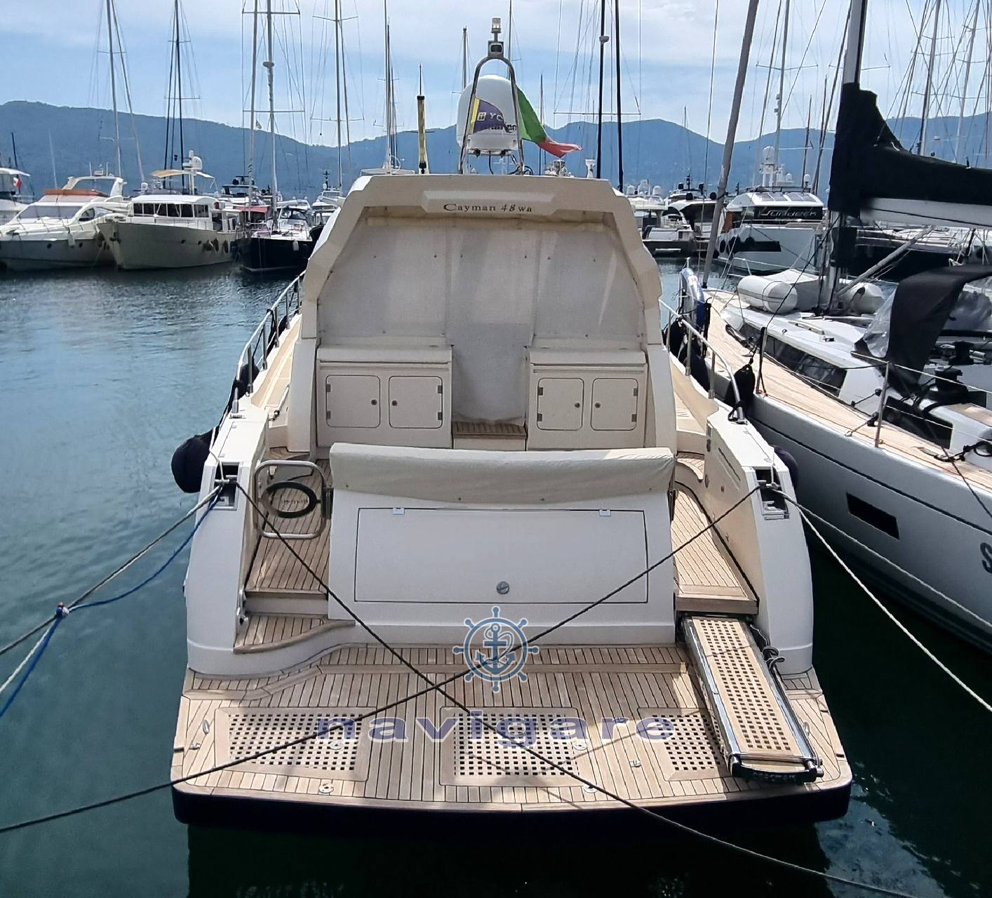 Cayman yachts 48 w.a.