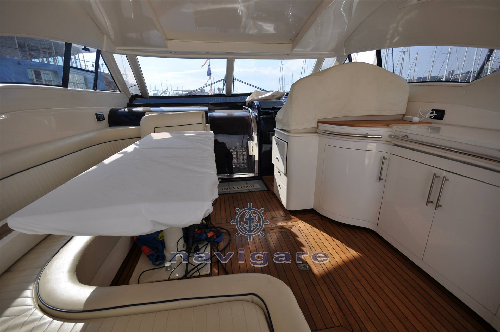 Cayman yachts 52 wa