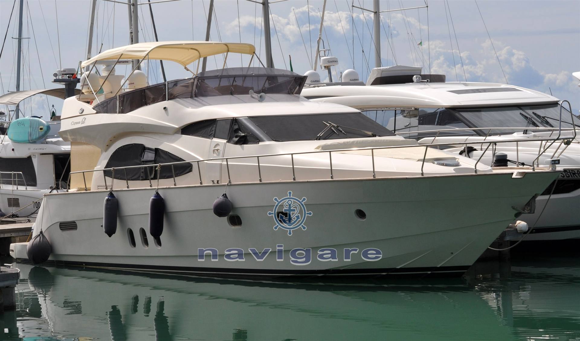 Cayman yachts 62 cyber fly