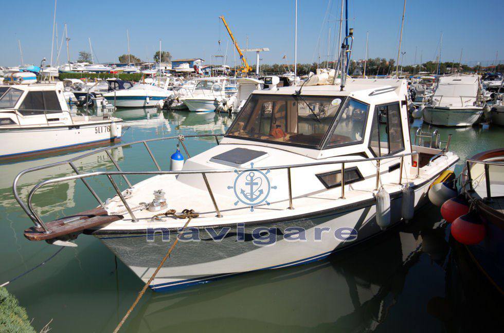 Intermare Vegliatura 700 Pilothouse