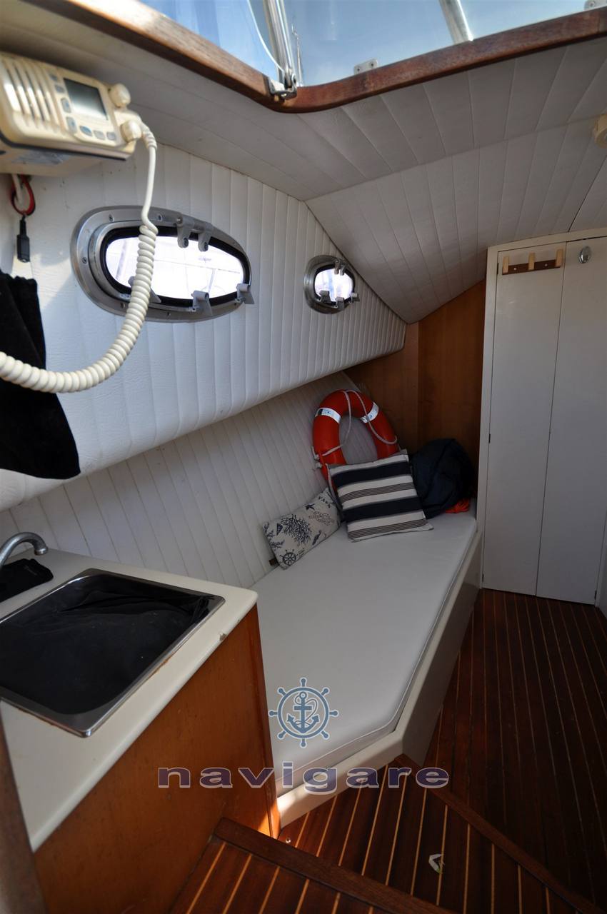 Royal yacht group Harpoon 255 walkaround